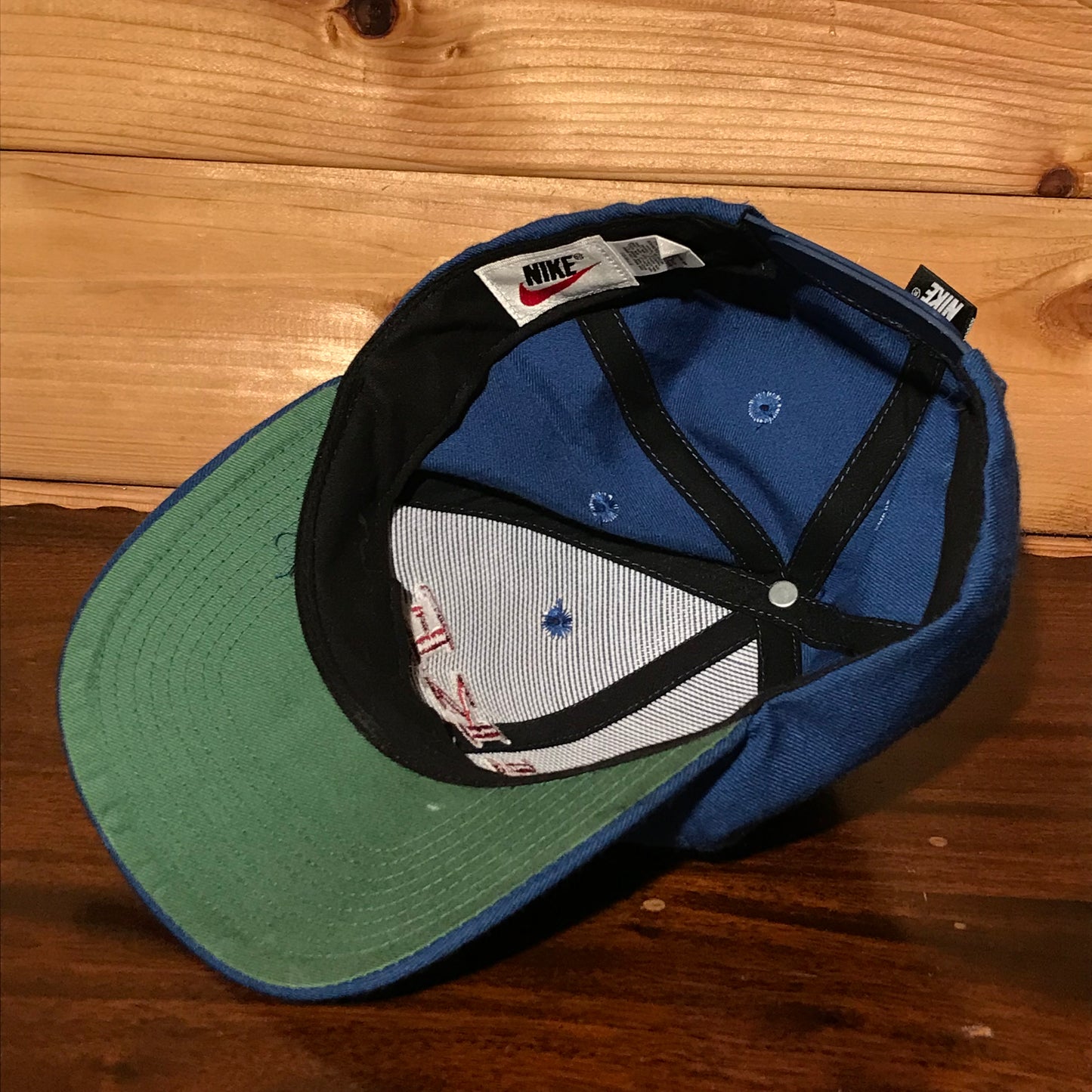 90s Nike Outlined Centre Swoosh And Spellout cap