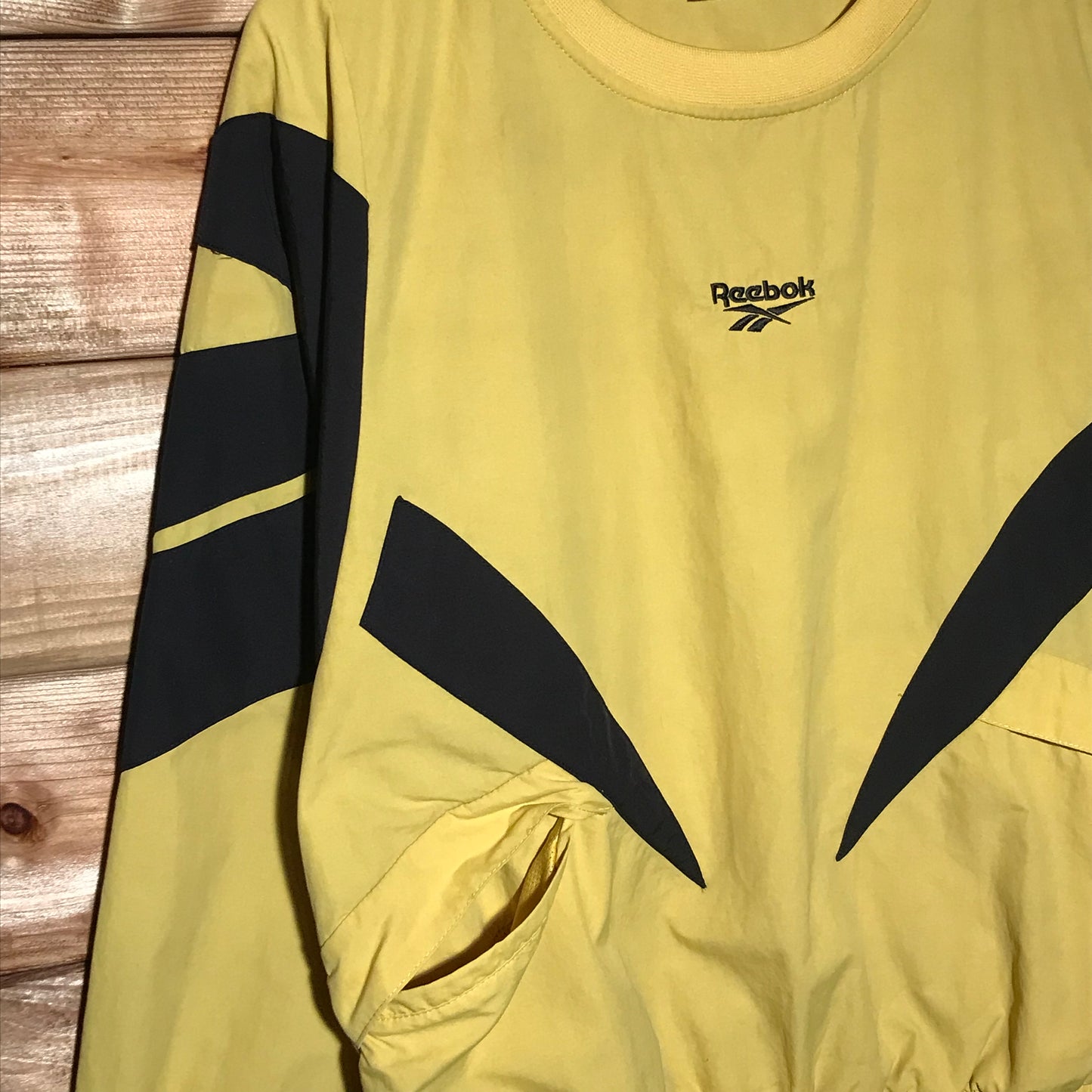 Reebok Centre Spellout shell sweatshirt