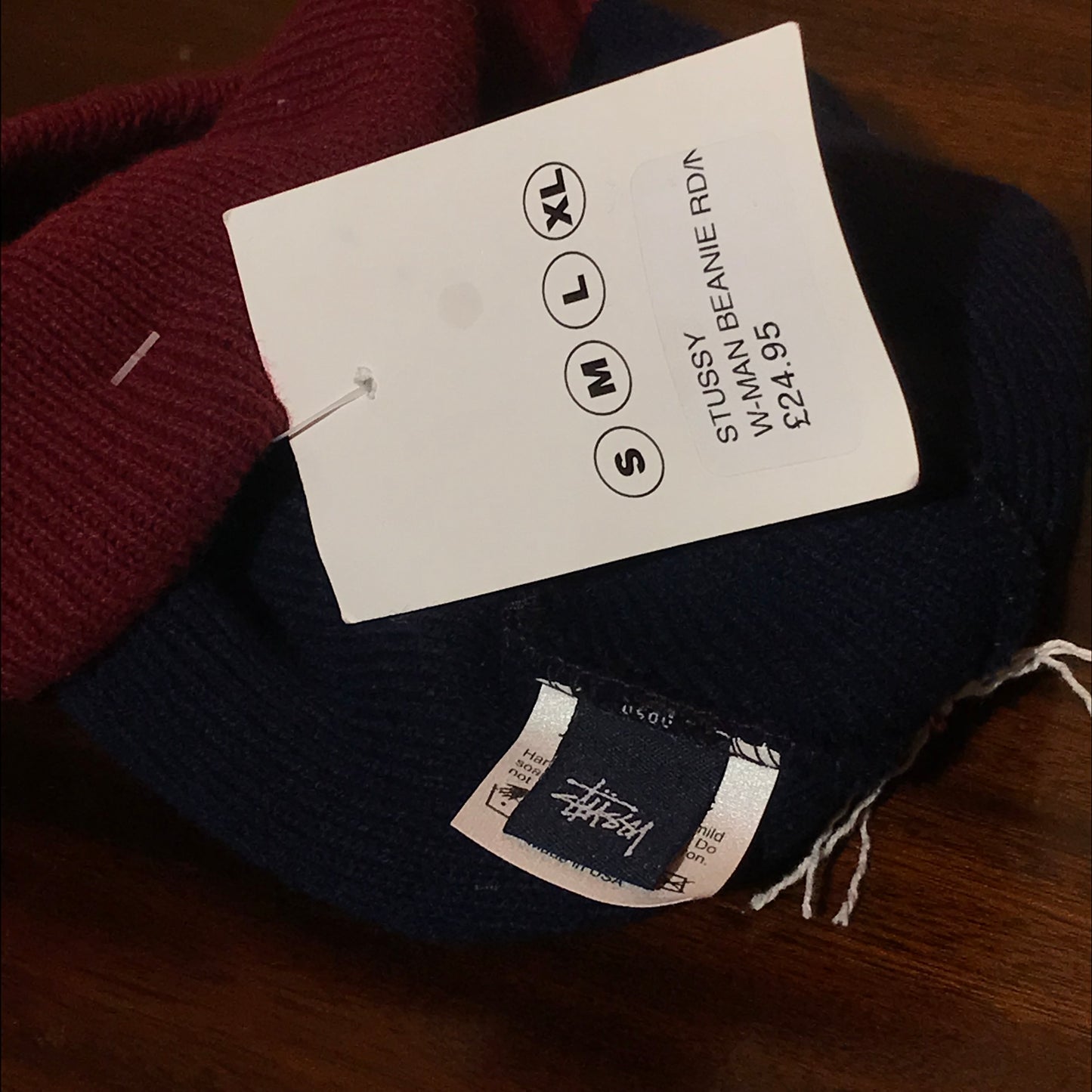 Stüssy W-Man Spellout pom beanie