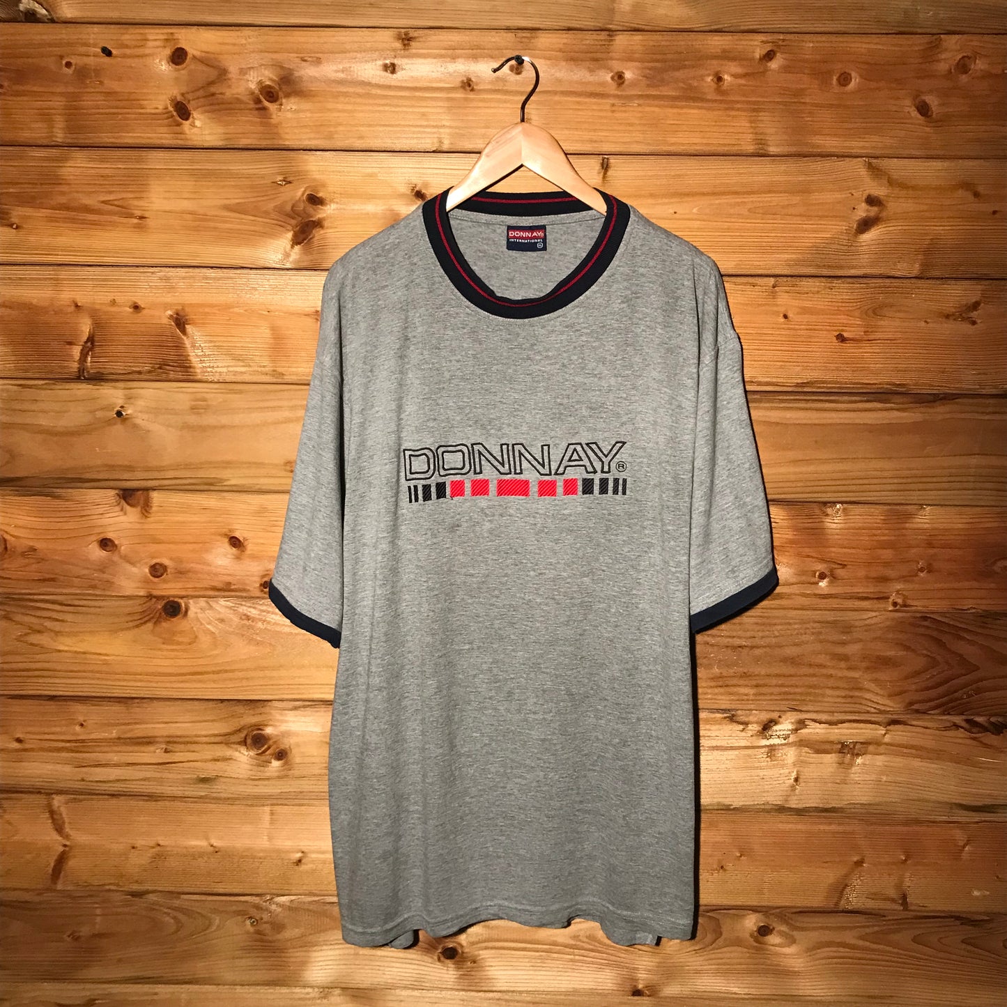 Donnay Centre Spellout t shirt
