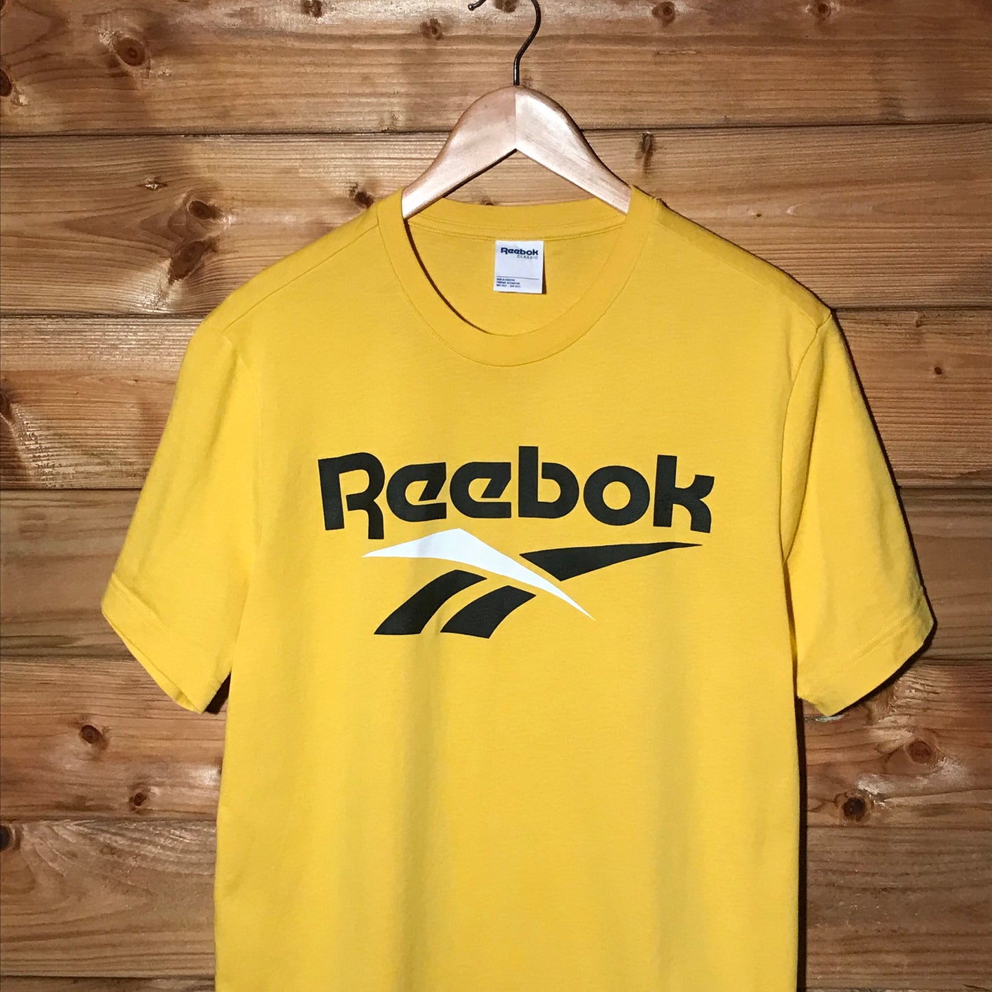 Reebok Centre Spellout Logo t shirt