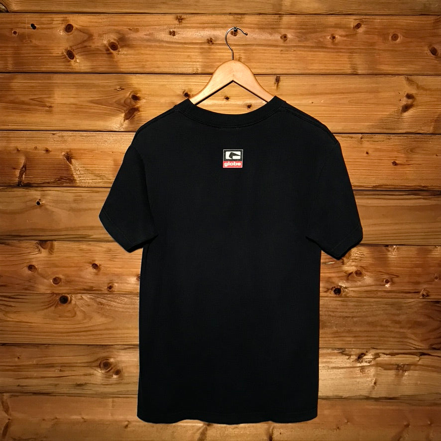 Globe Industries Centre Box Logo Spellout t shirt