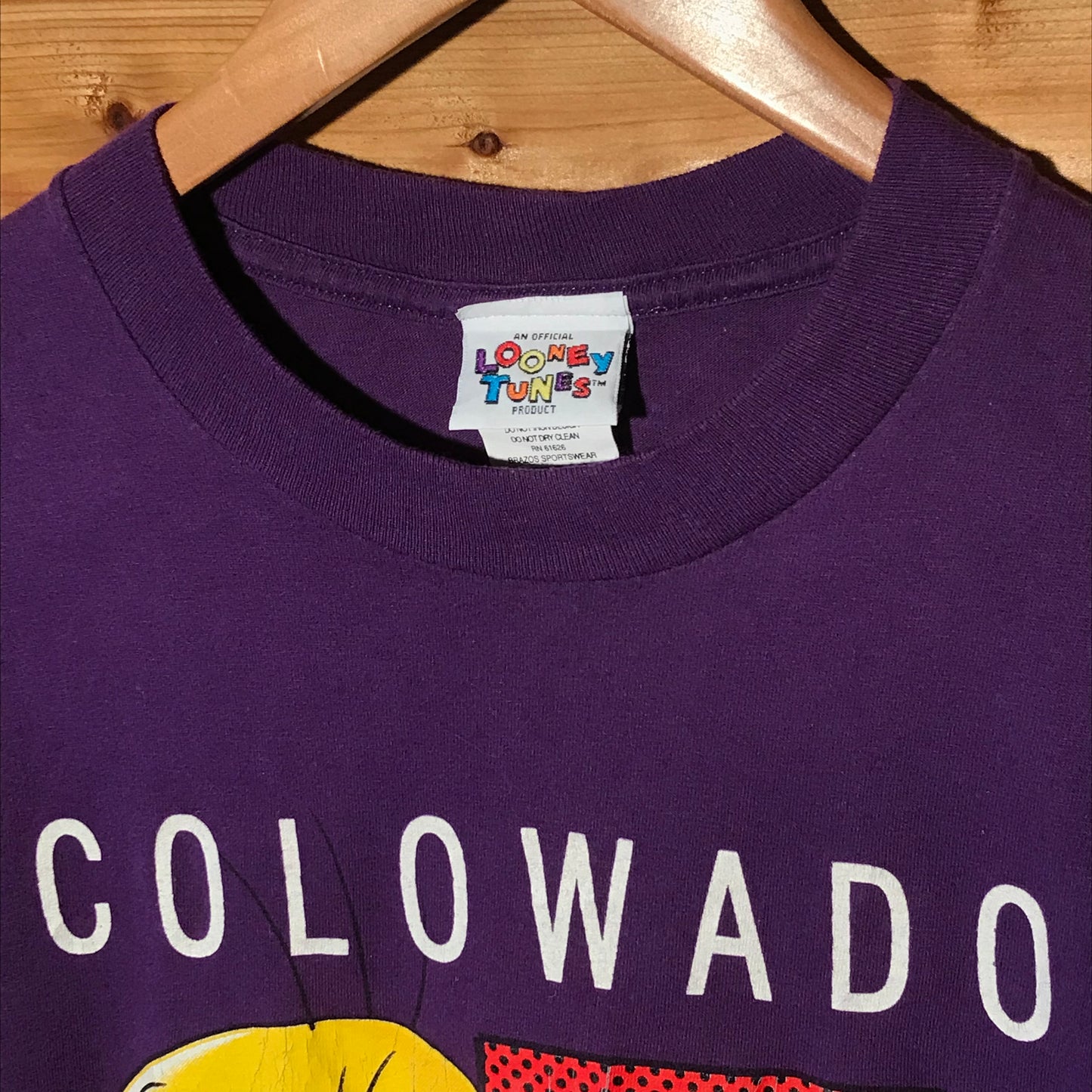 1996 Looney Tunes Colowado Tweety Bird t shirt