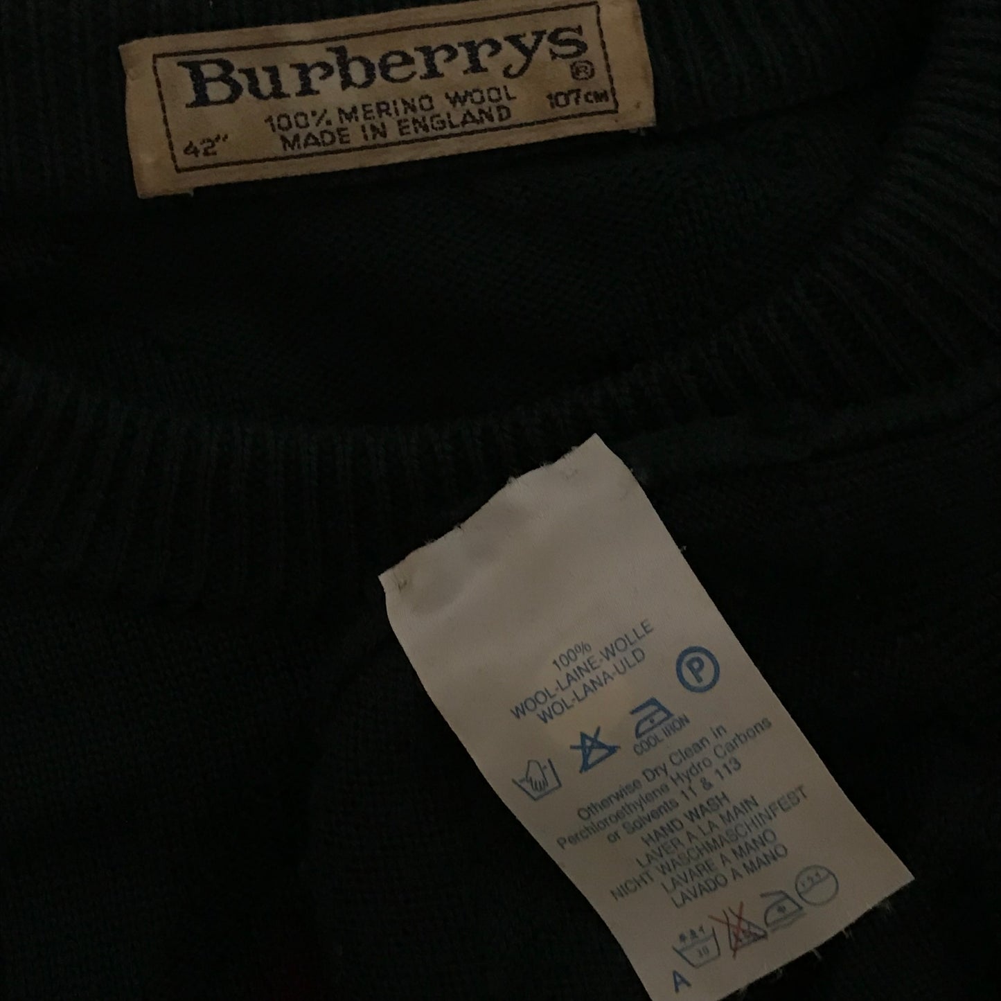 90s Burberry Knight Crest Argyle knit sweatshirt