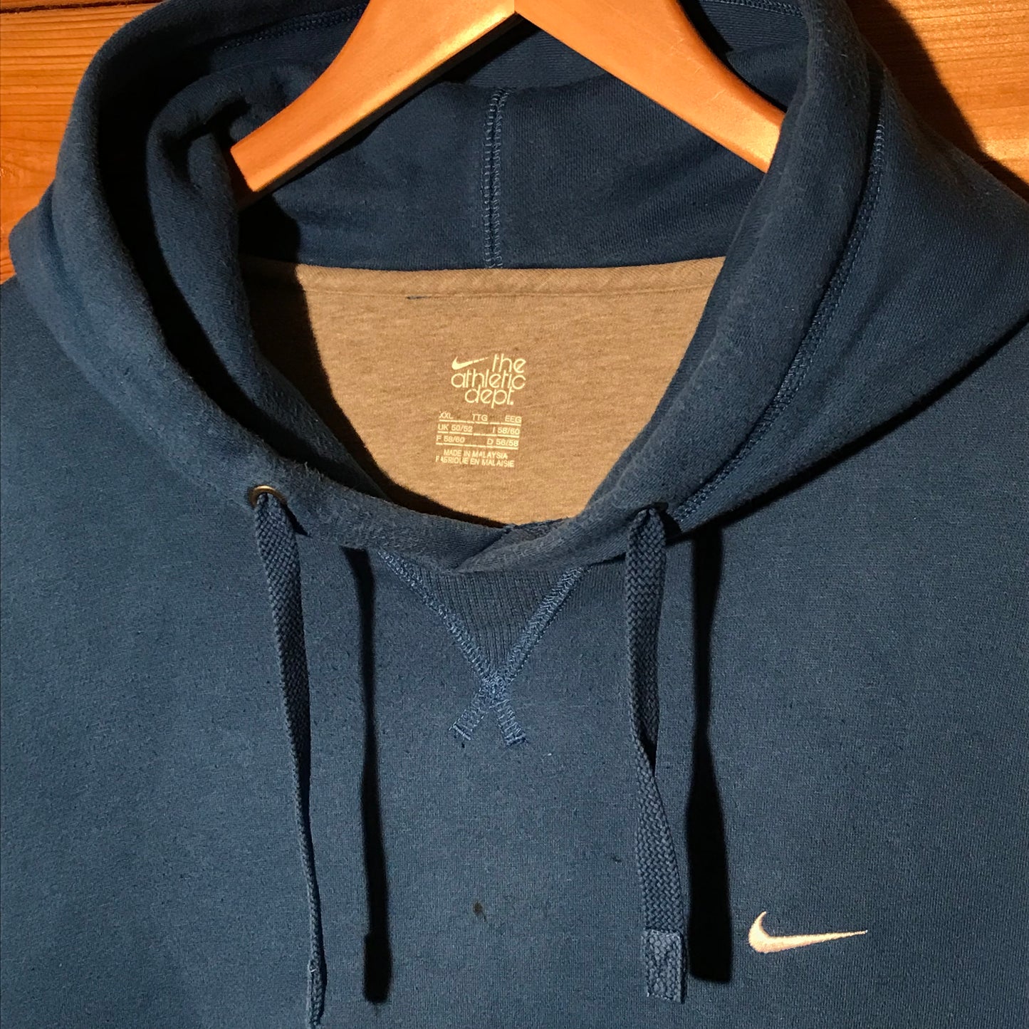 Nike Swoosh Essentials hoodie