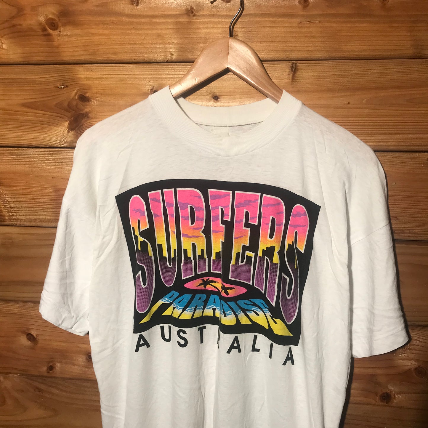 90s Surfers Paradise Australia Souvenir t shirt