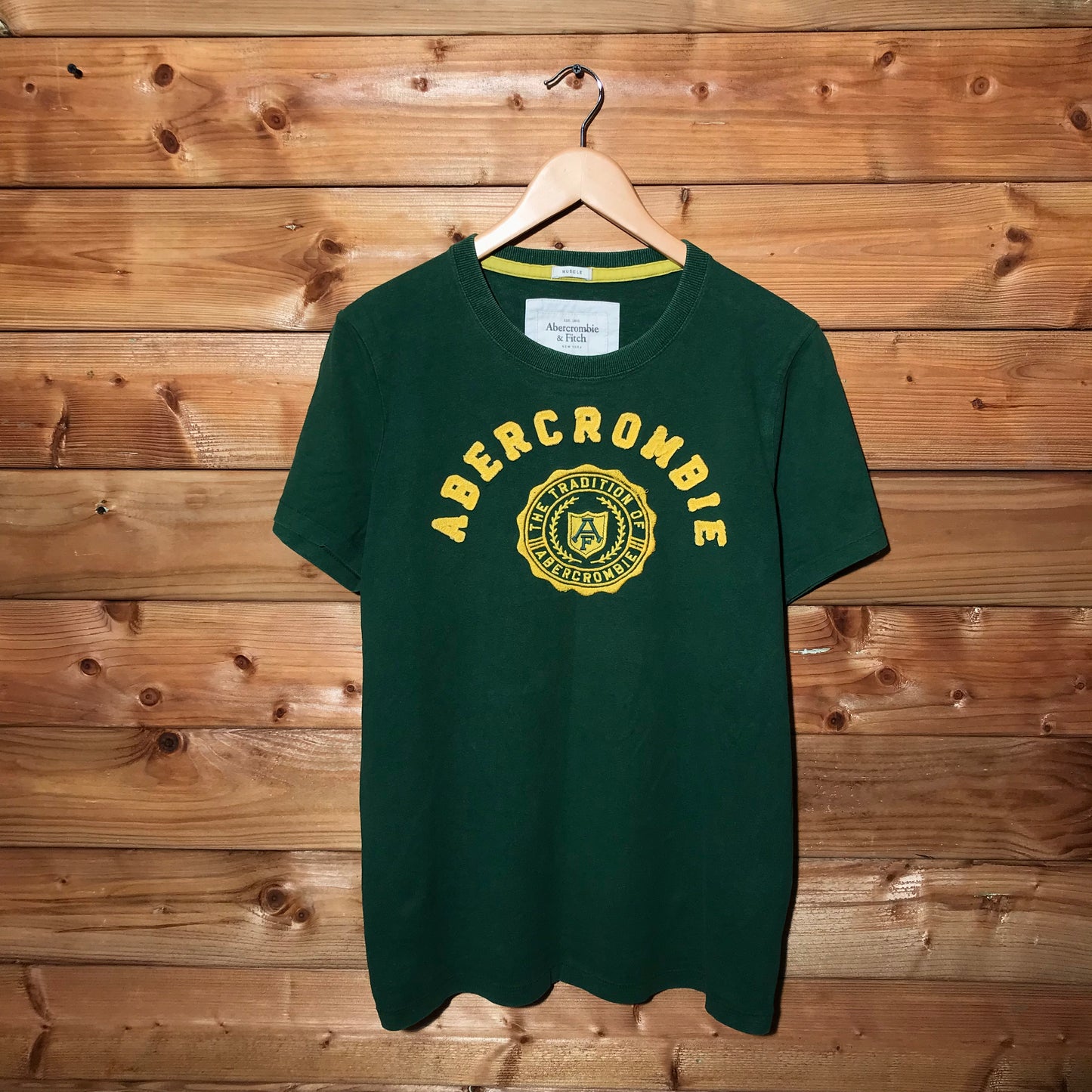 Abercrombie and Fitch Crest t shirt