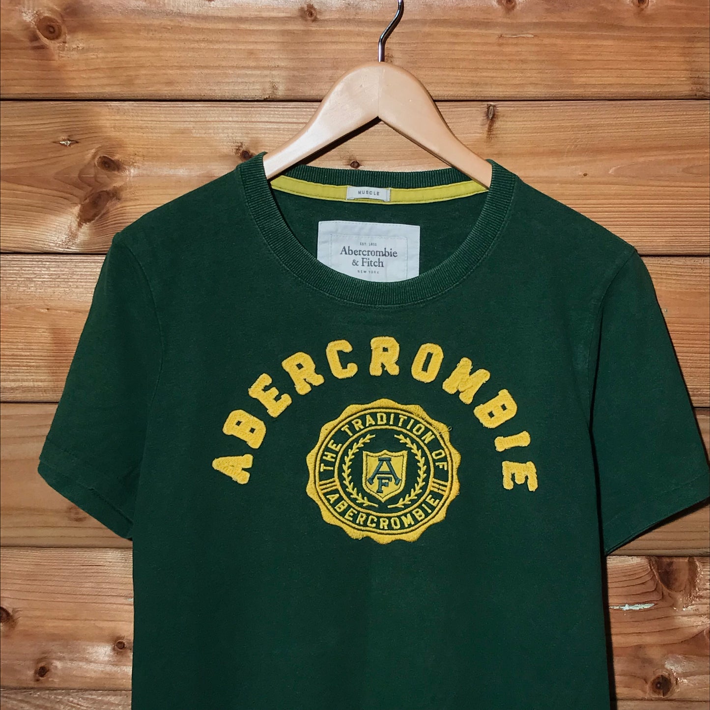 Abercrombie and Fitch Crest t shirt