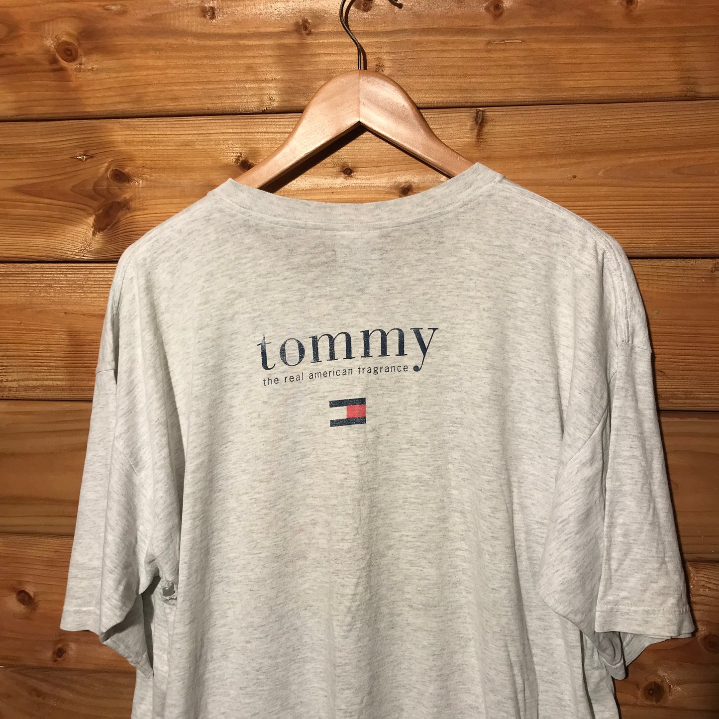90s Tommy Hilfiger Flag Spellout t shirt