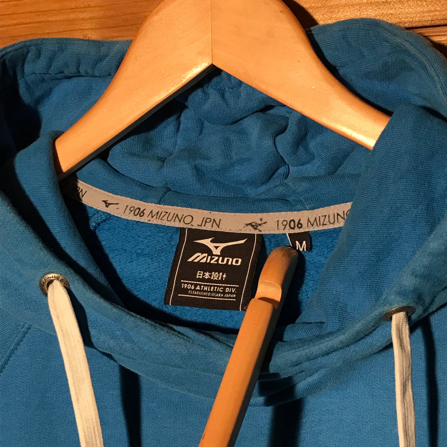 Mizuno Centre Spellout hoodie