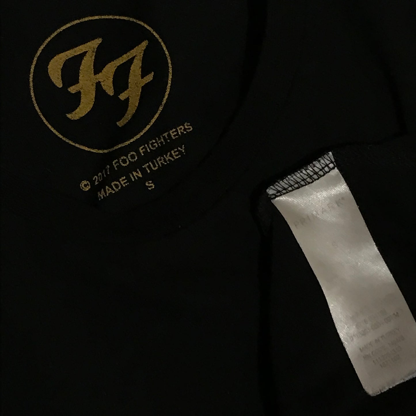 2017 Foo Fighters Centre Spellout t shirt