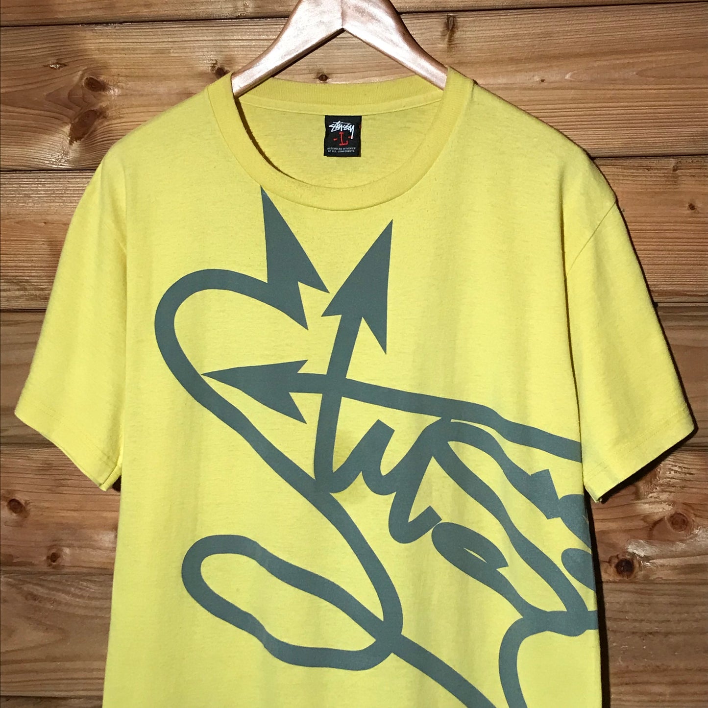 Stüssy x Futura Wraparound Tag Spellout t shirt