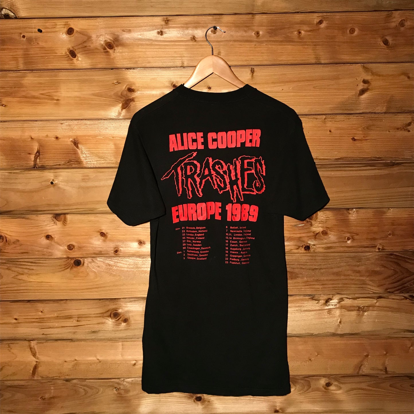 1989 Alice Cooper Trashes Europe Tour t shirt