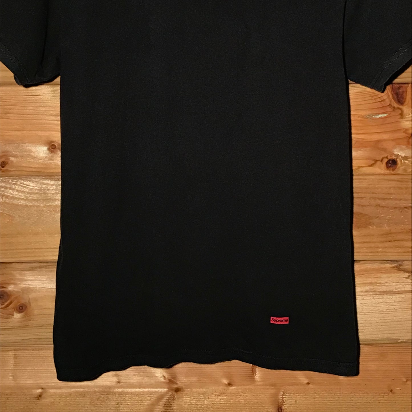 Supreme x Hanes Essentials Mini Box Logo t shirt