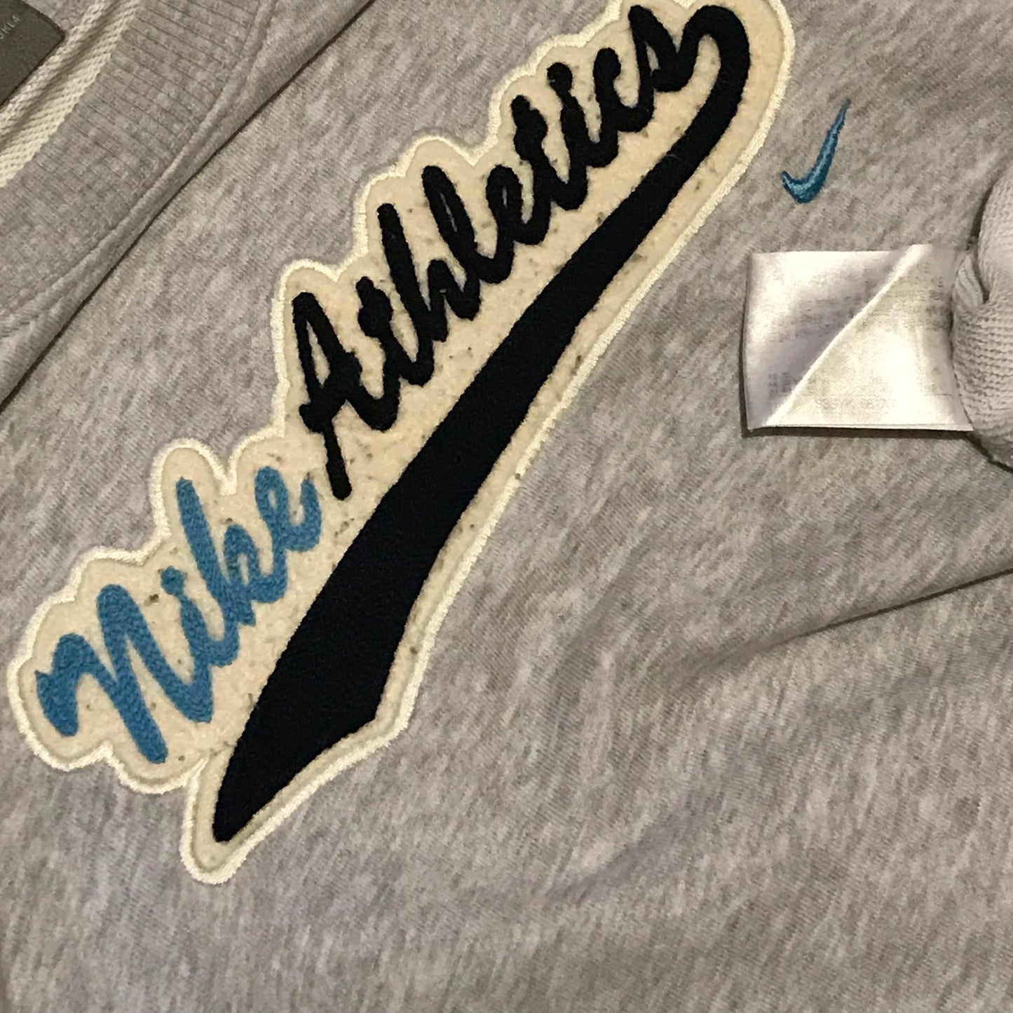 2002 Nike Athletics Centre Script Spellout sweatshirt