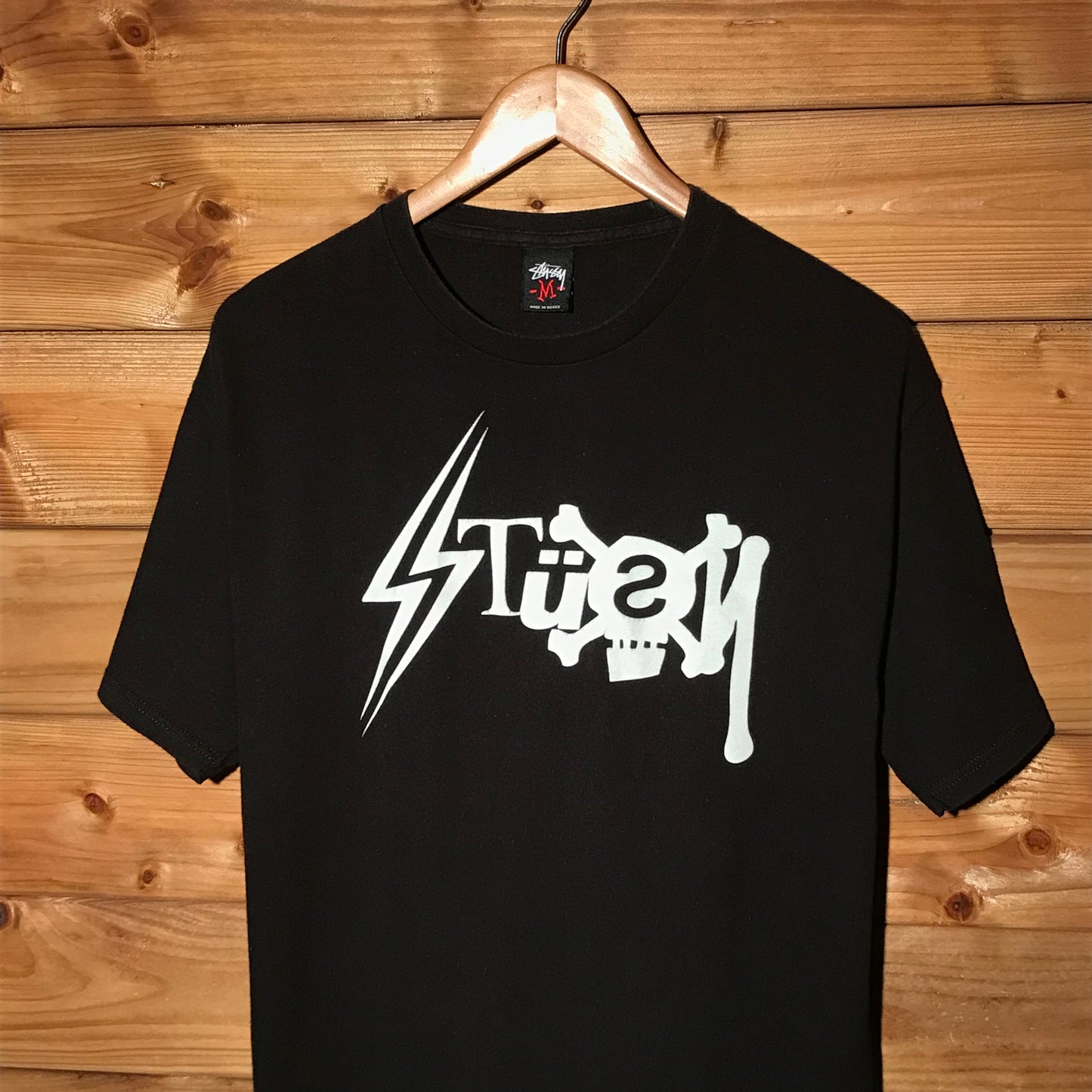 Stüssy x Kostas Seremetis KΣ Skull Spellout t shirt