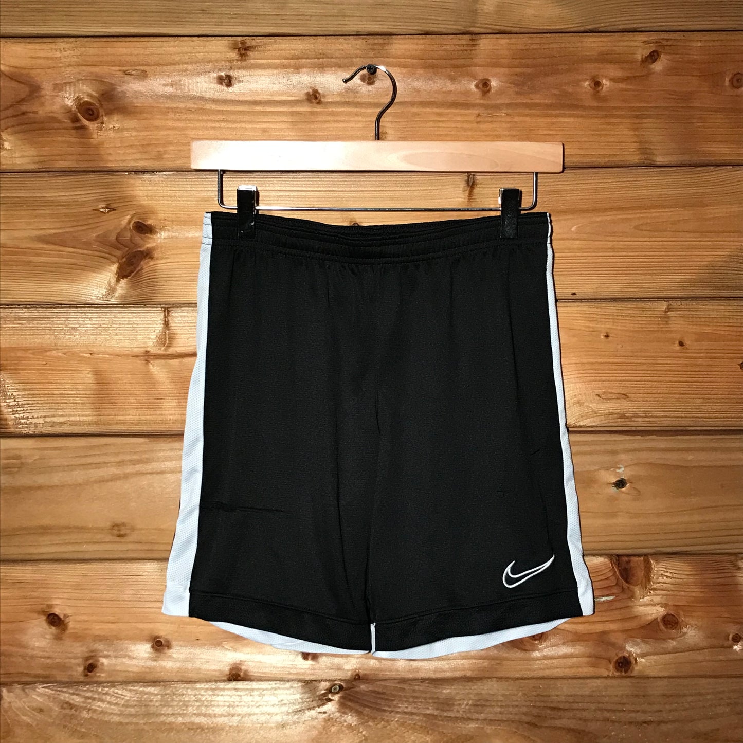 Nike Drifit Outline Swoosh shorts