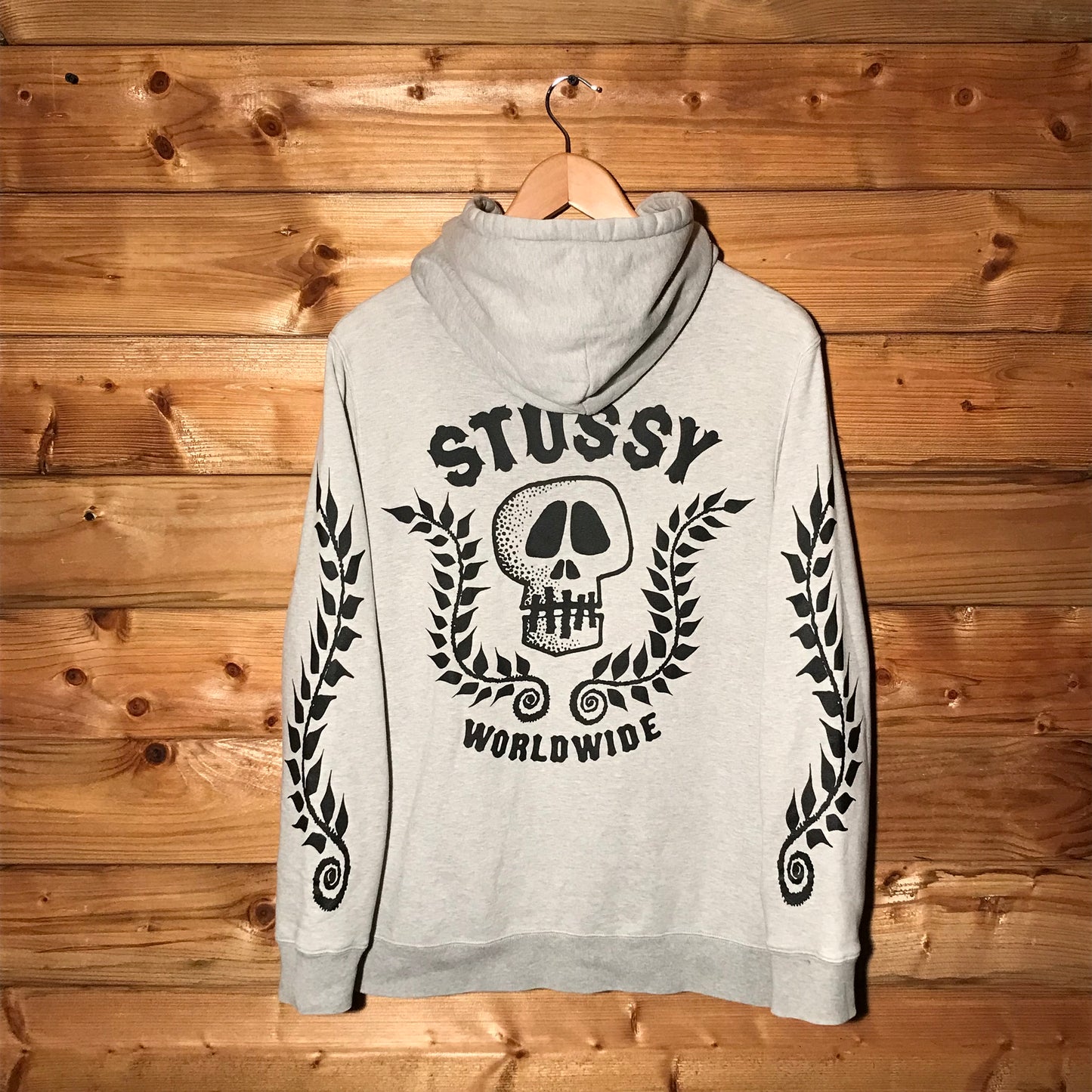 Stüssy Worldwide Spellout Floral Skull zip up hoodie