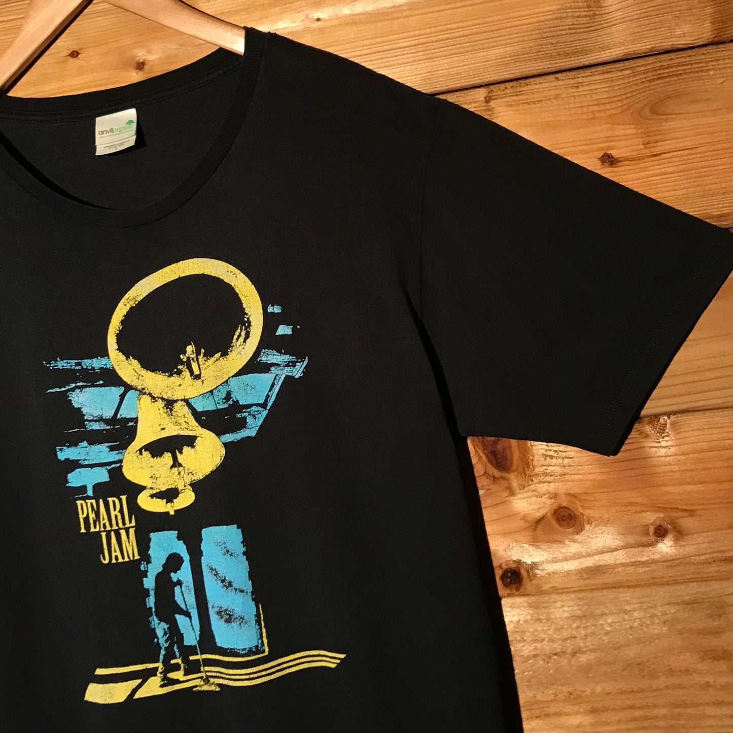 Pearl Jam Ringing Bells t shirt