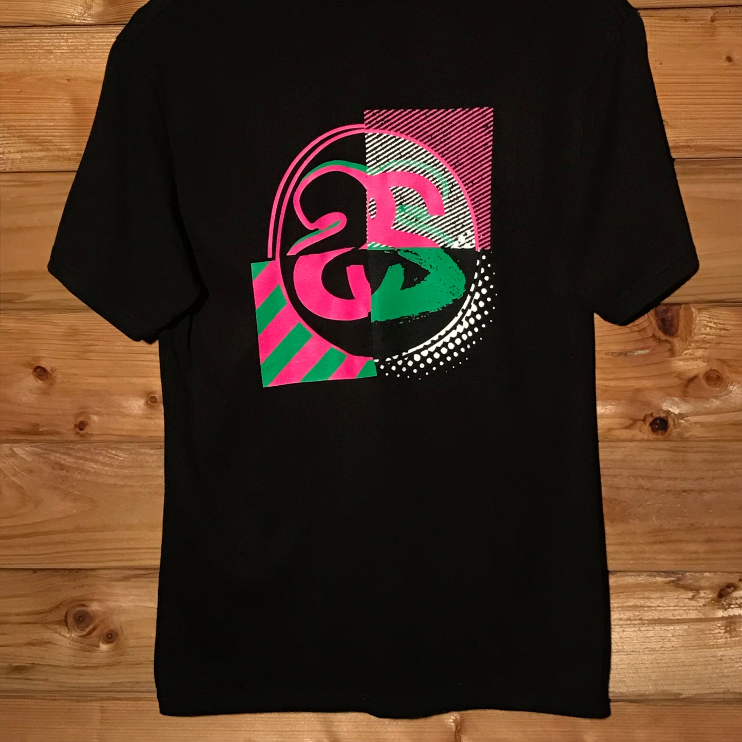 Stüssy Neon Mixed Script Spellout t shirt