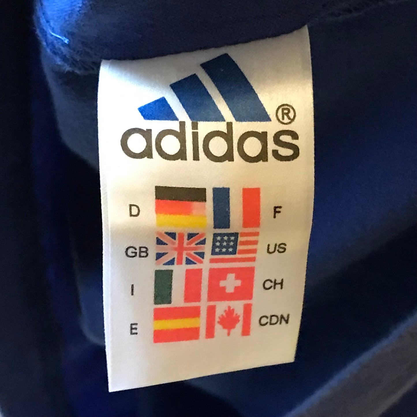 90s Adidas 3D Centre Striped Logo t shirt