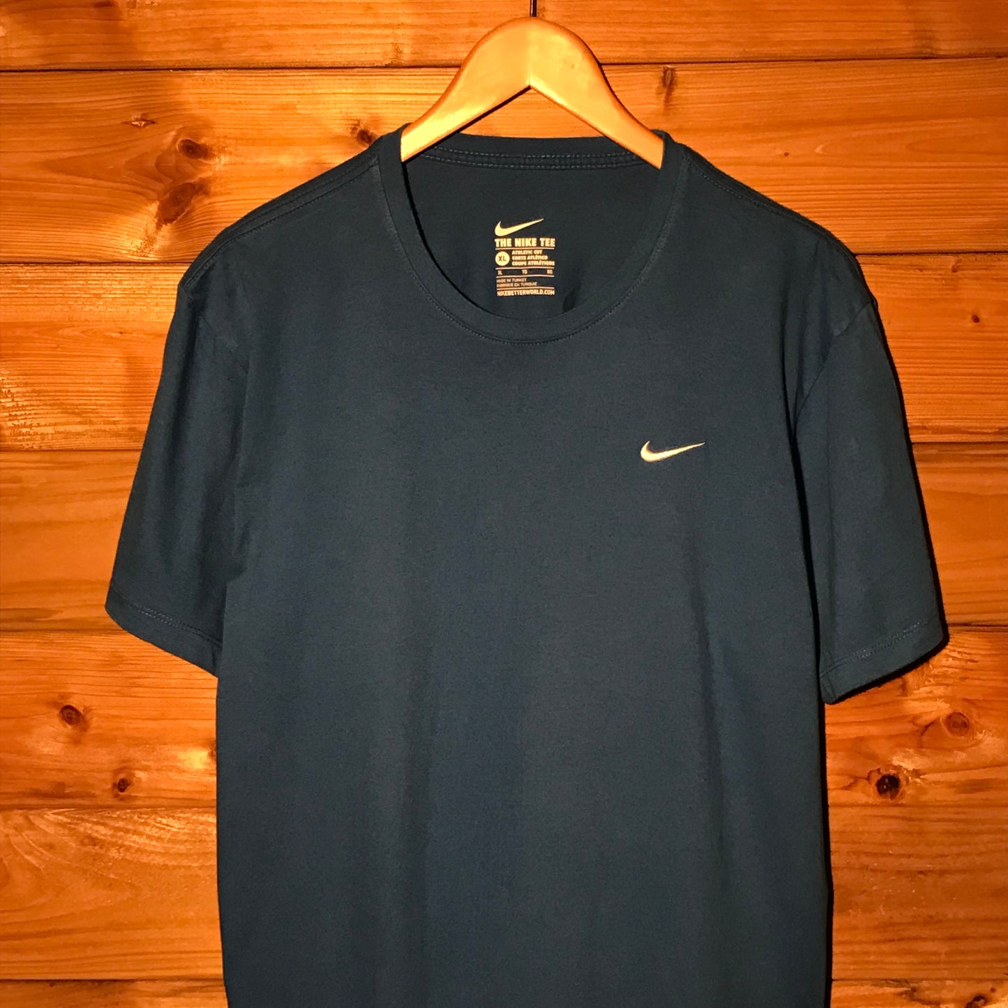 Nike Essentials Corner Swoosh t shirt