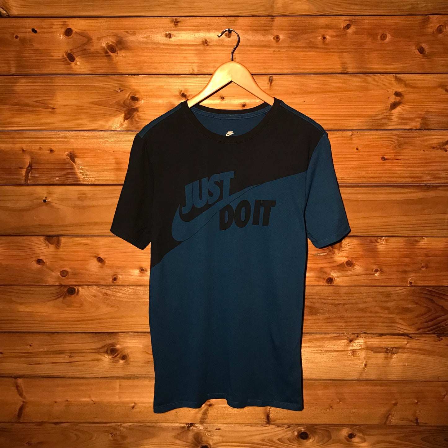 Nike Slogan Swoosh Split t shirt