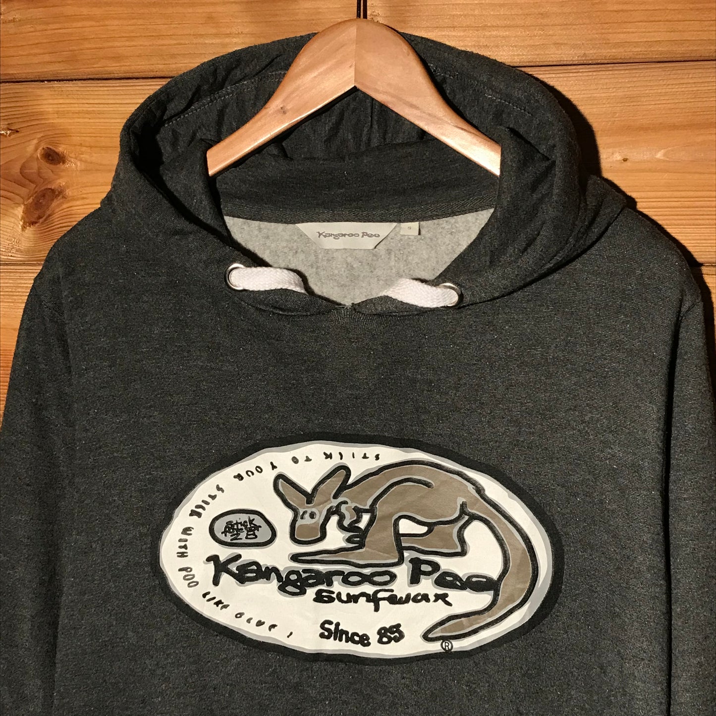 Kangaroo Poo Surfwear Centre Spellout hoodie