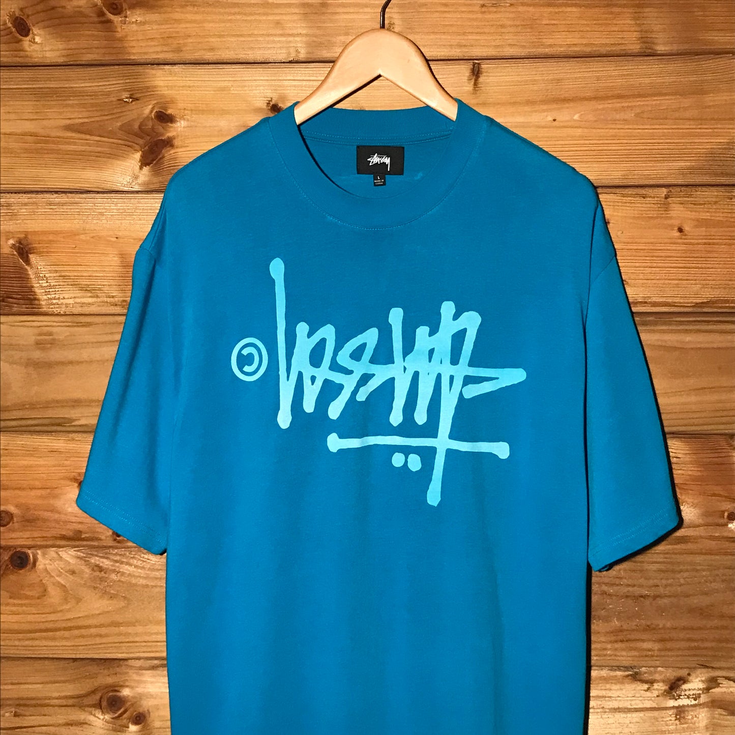 Stüssy Upside Down Script Spellout t shirt