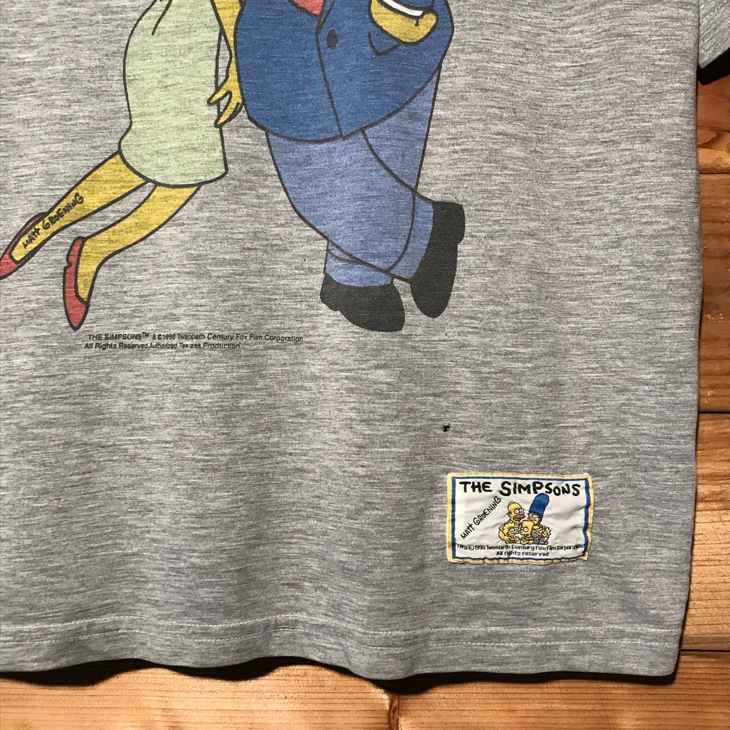 1998 The Simpsons Homer and Marge t shirt