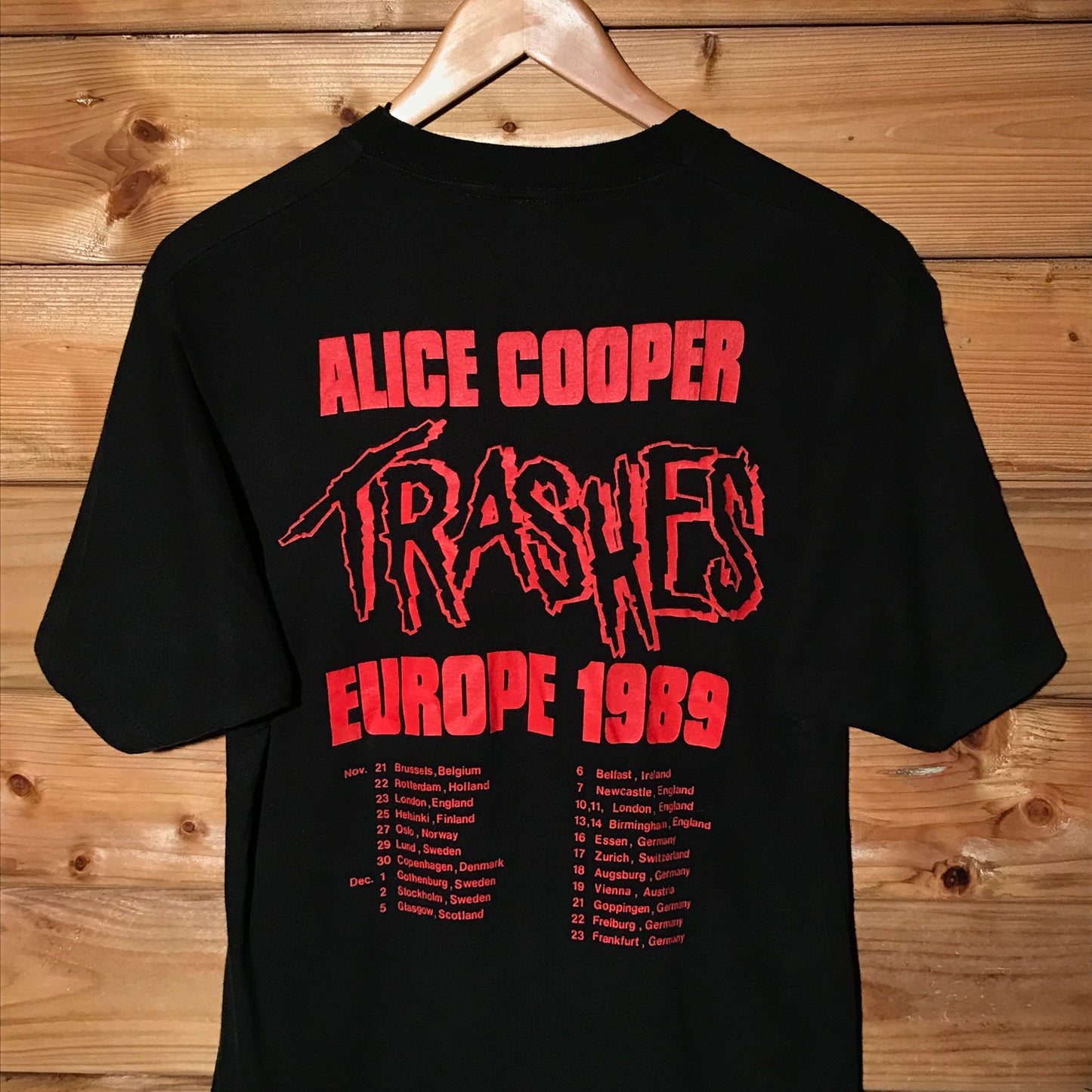 1989 Alice Cooper Trashes Europe Tour t shirt