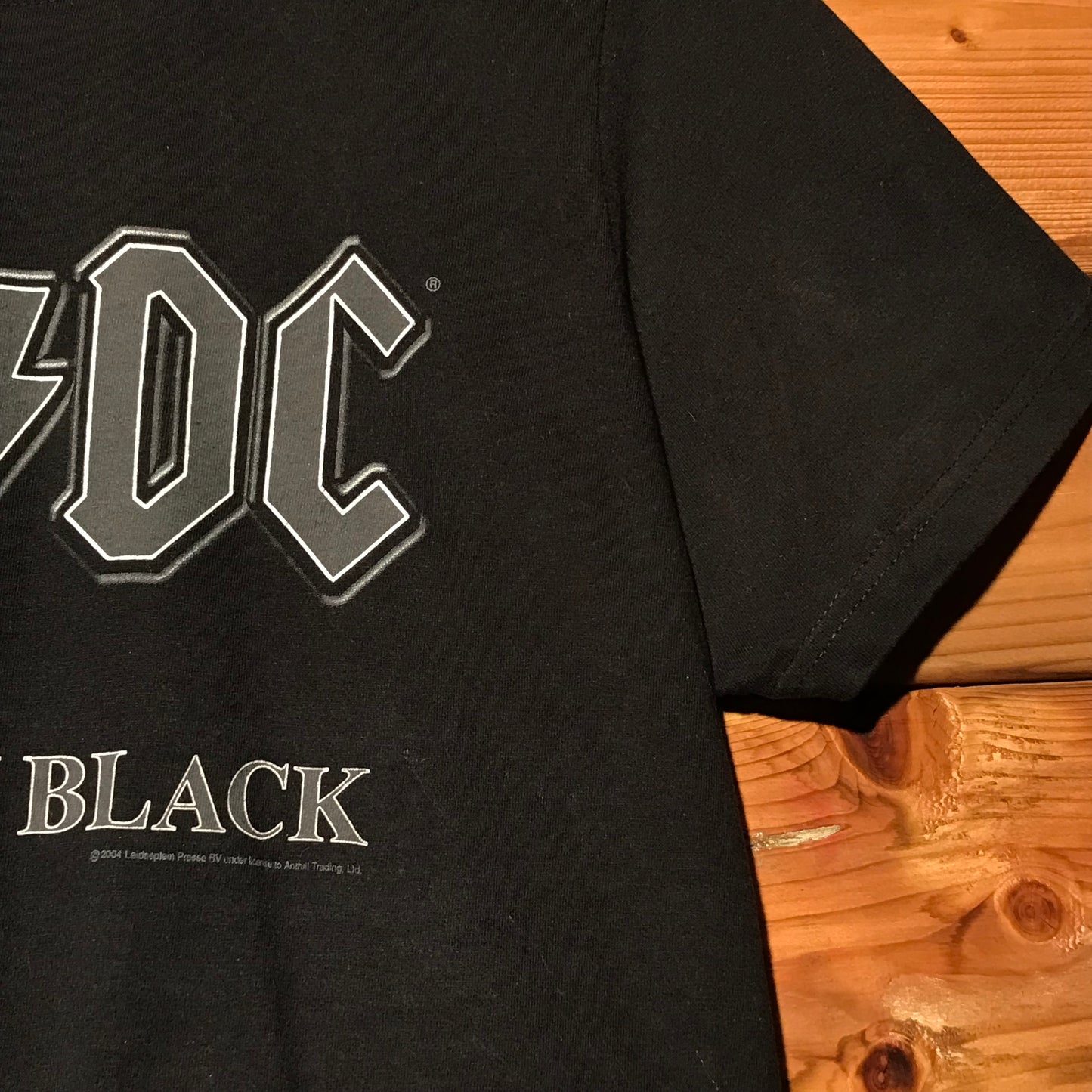 2004 AC/DC Back In Black t shirt