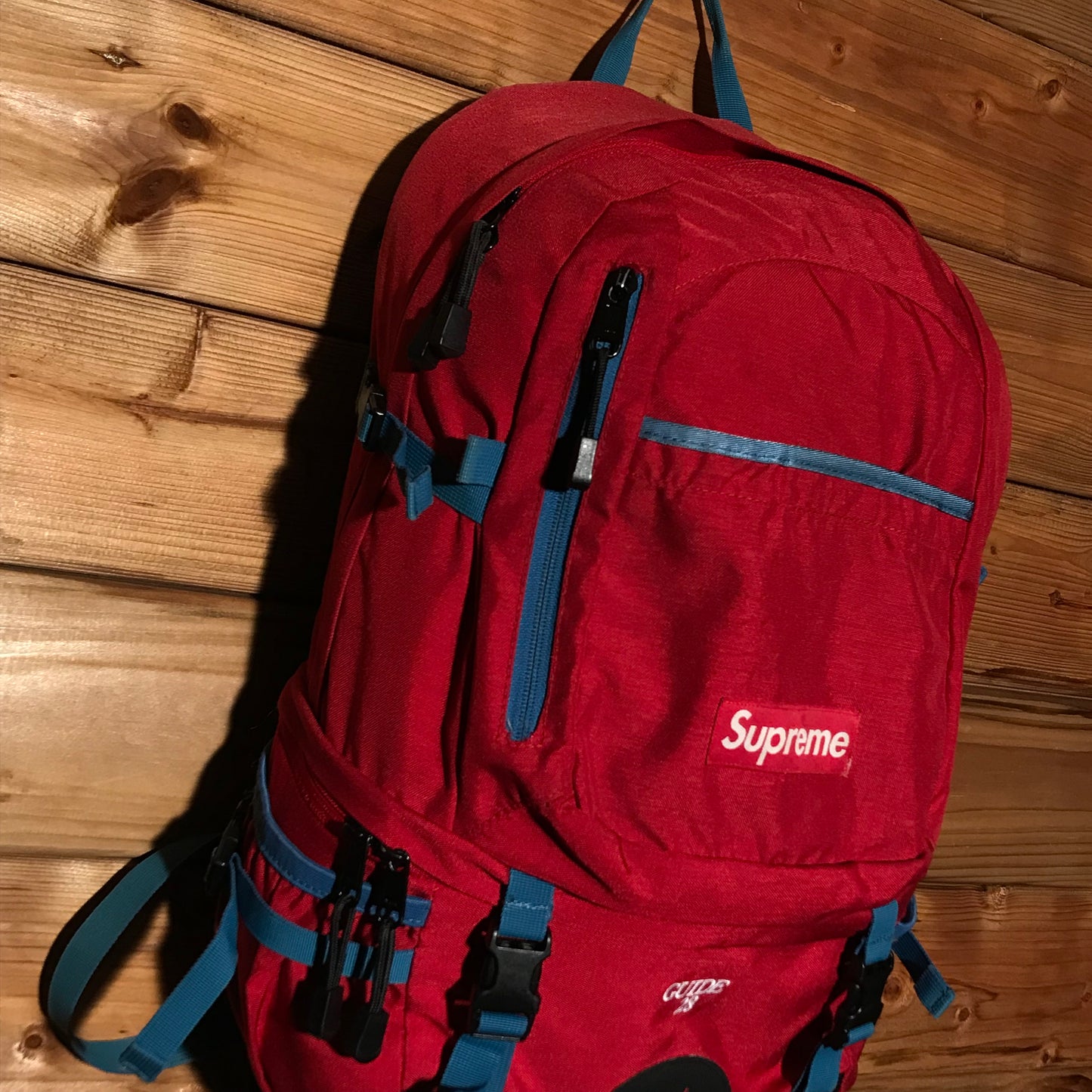 2010 Supreme Guide 28 backpack bag