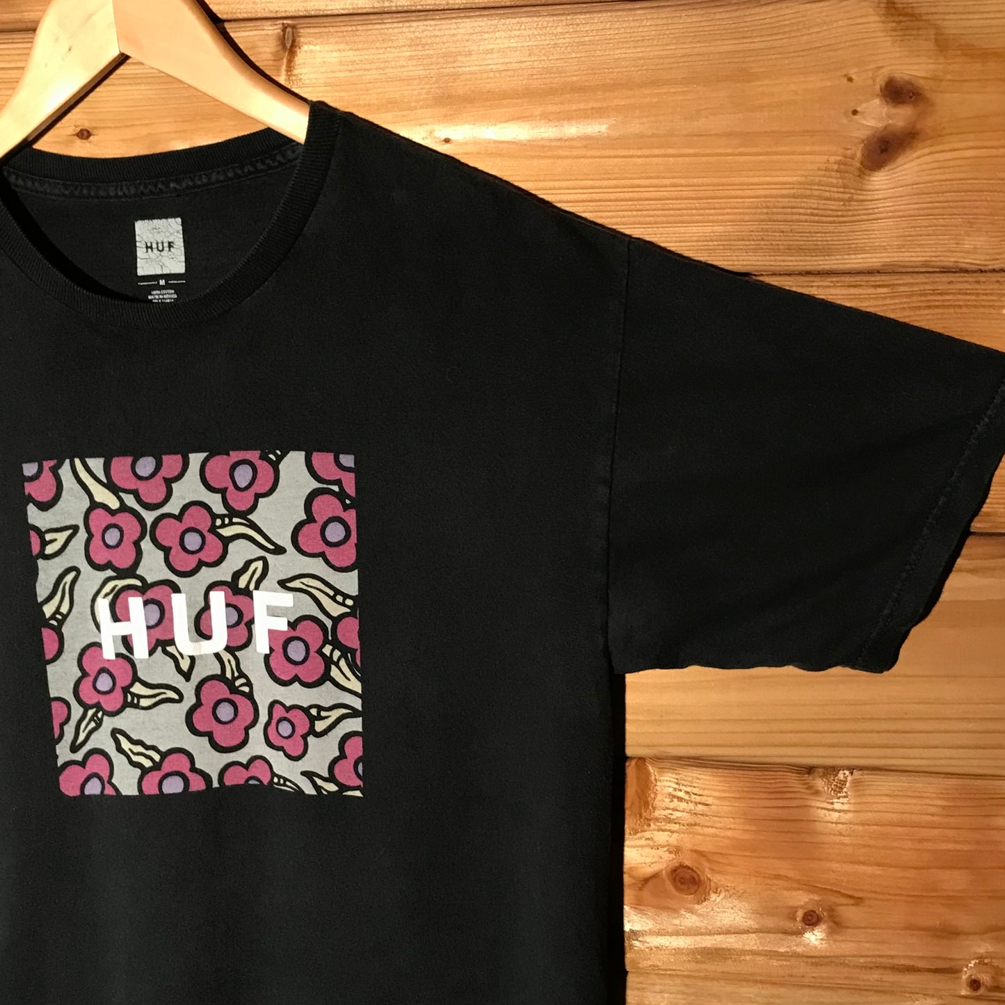 HUF x Krooked Flowers Box Spellout t shirt