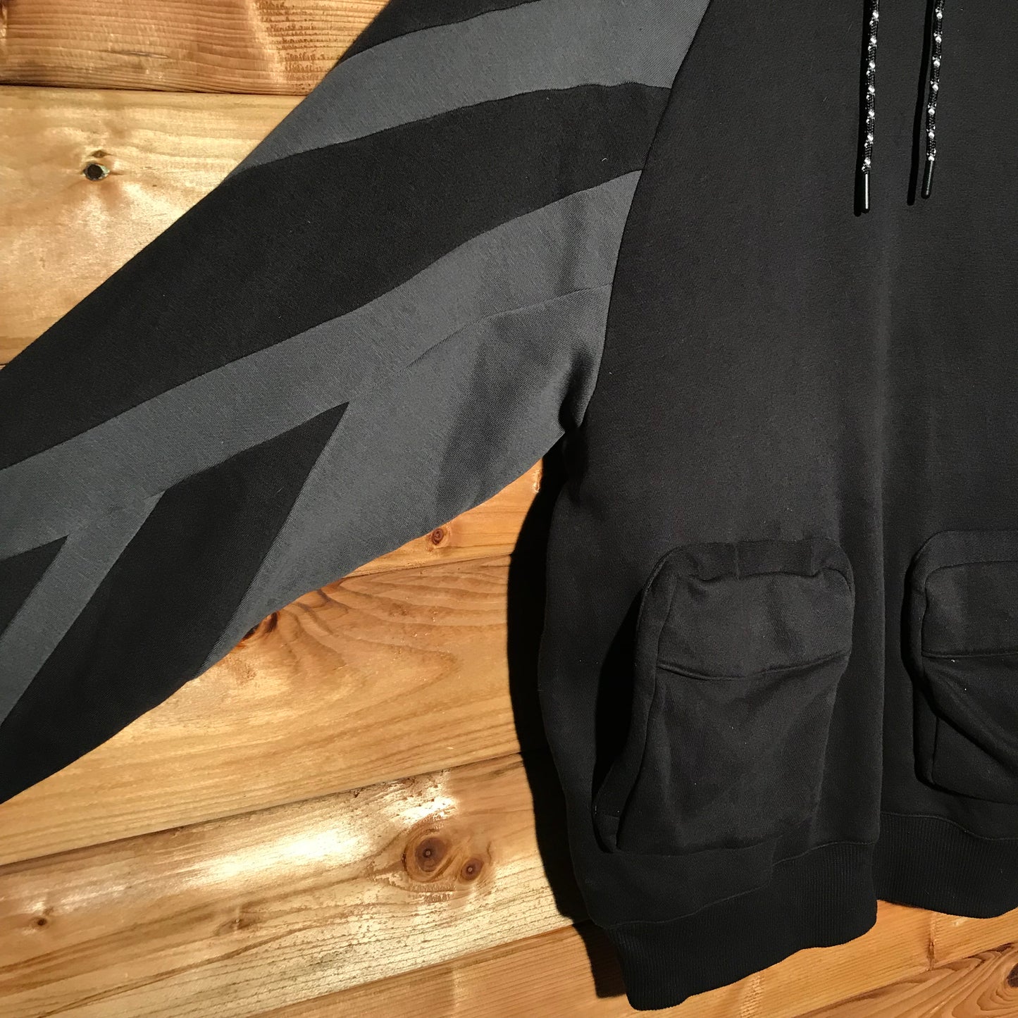 Reebok Utility Tech Double Pocket hoodie