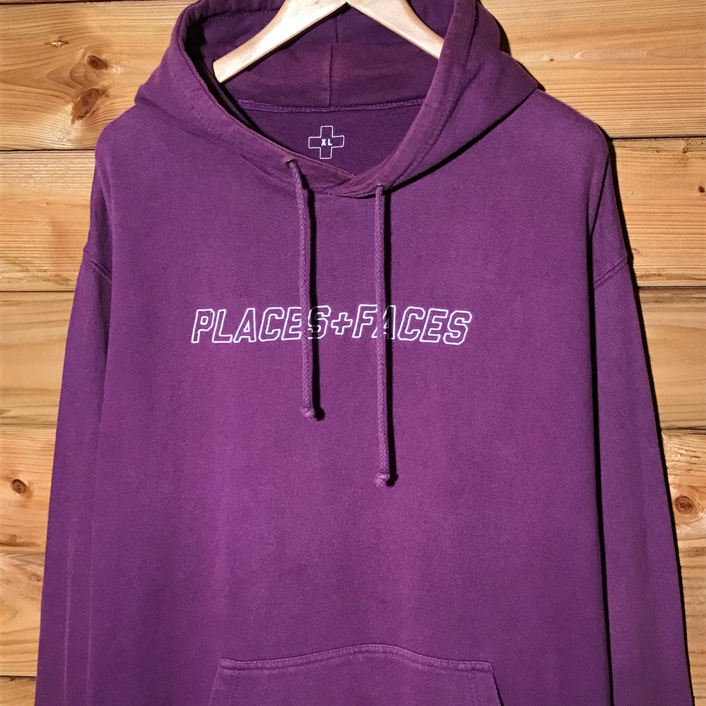 Places + Faces Centre Spellout hoodie