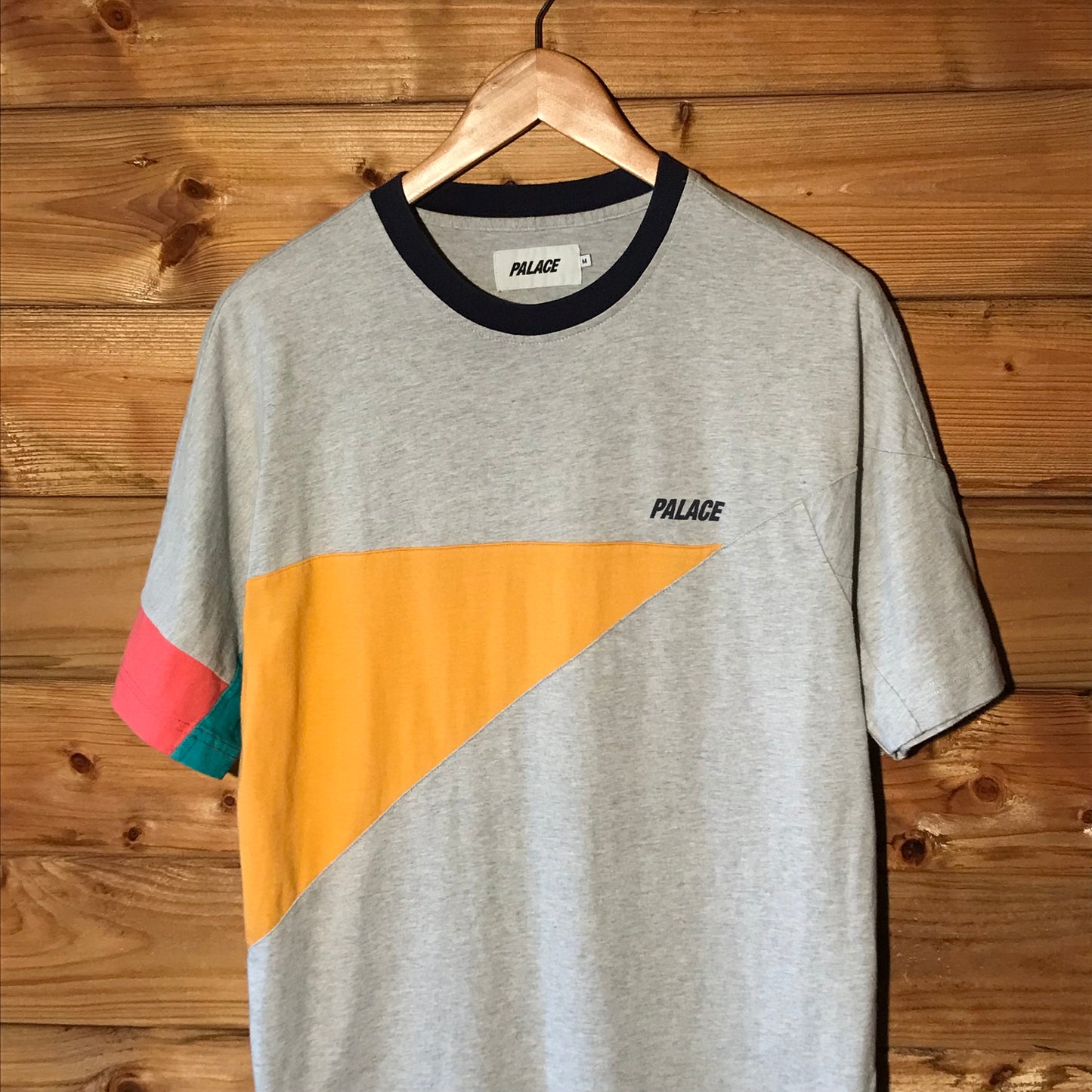 Palace Metric Abstract t shirt