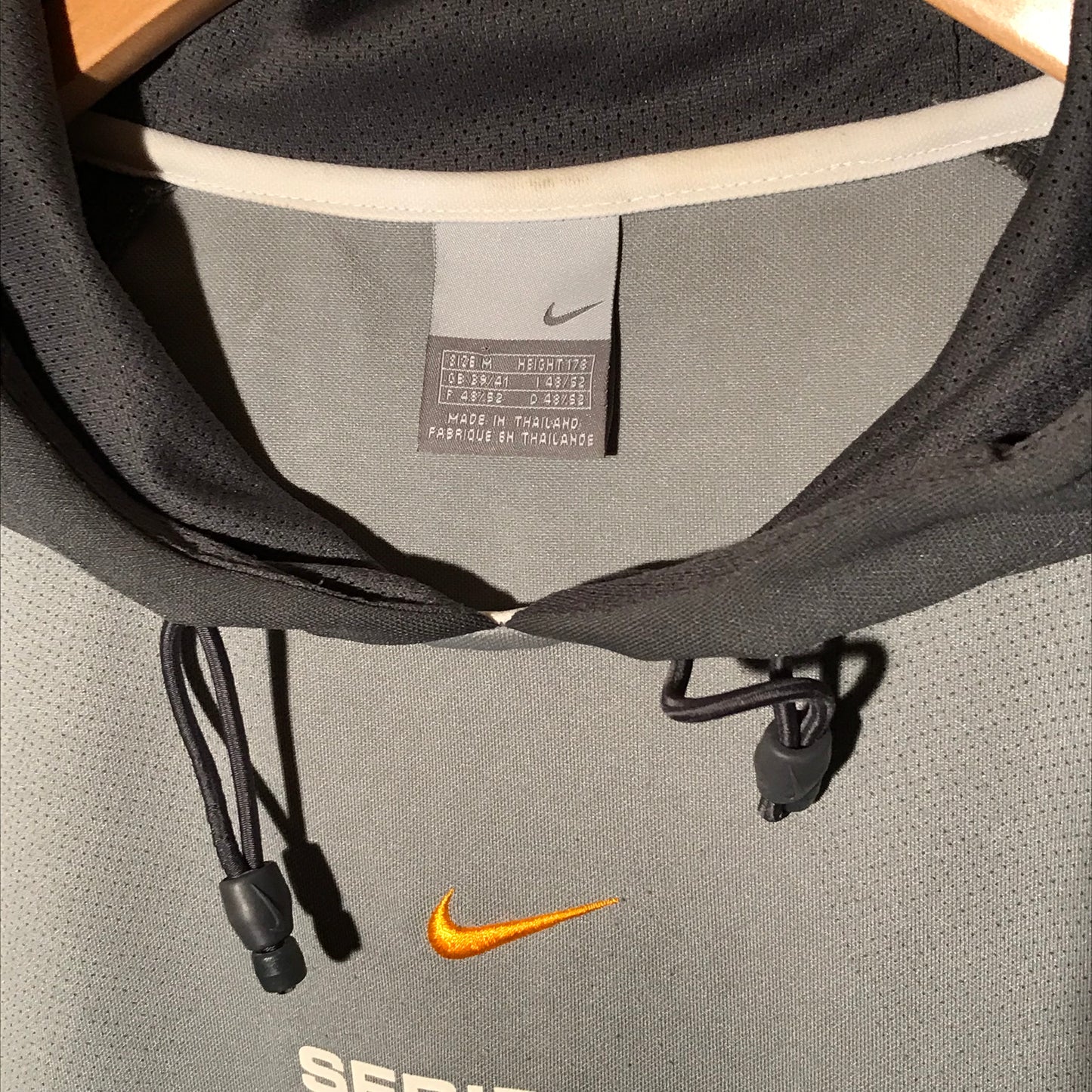 Nike Air Max Series 87 Centre Swoosh sleeveless hoodie