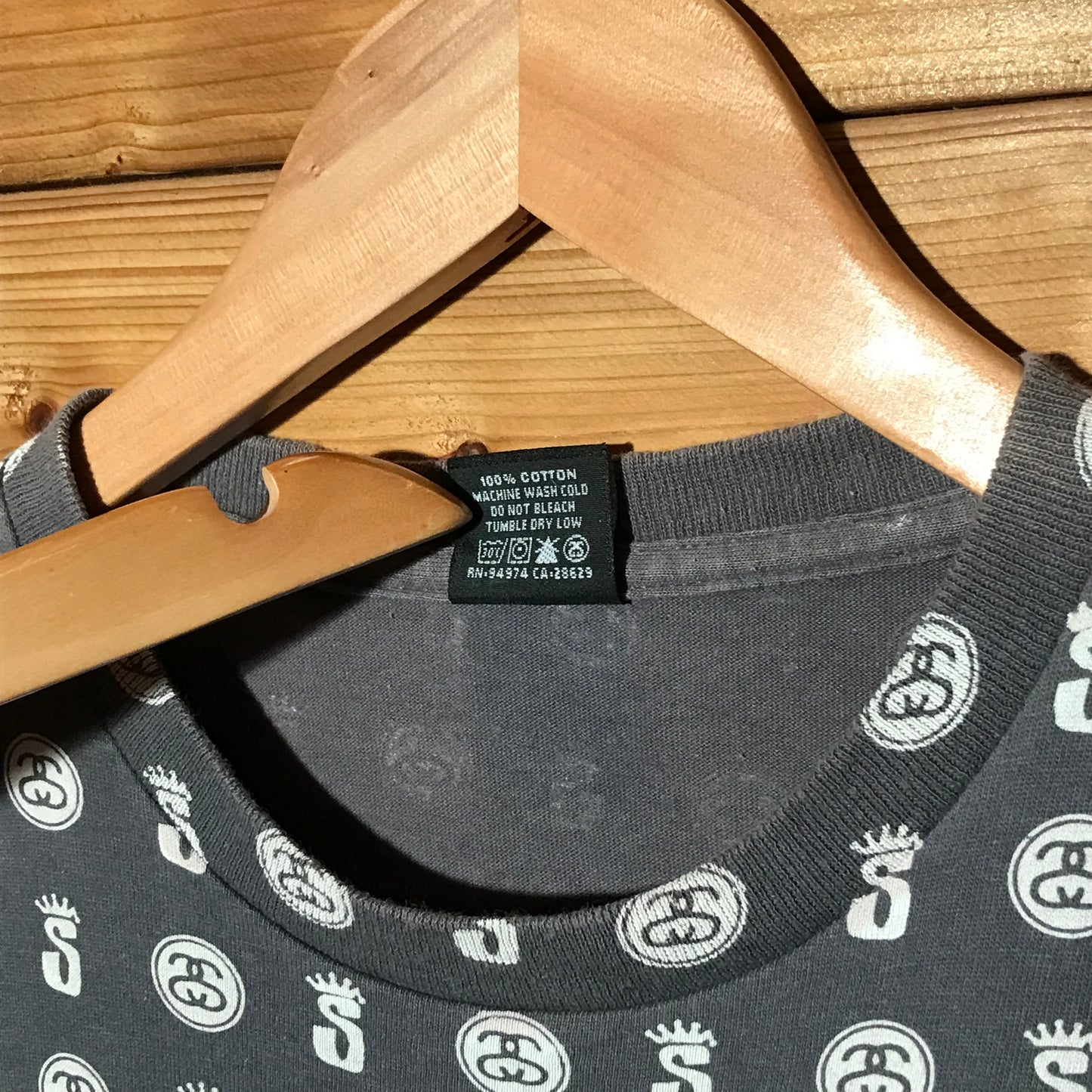 Stüssy Crown and Link Logo Monogram AOP t shirt