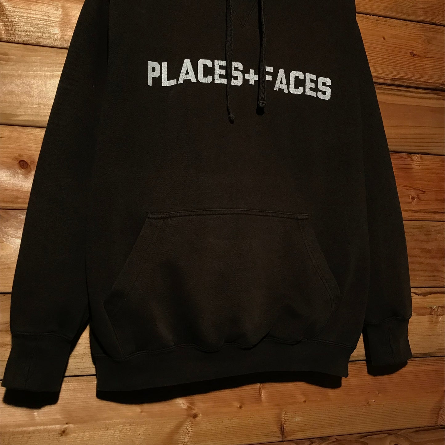 Places + Faces Centre Spellout hoodie