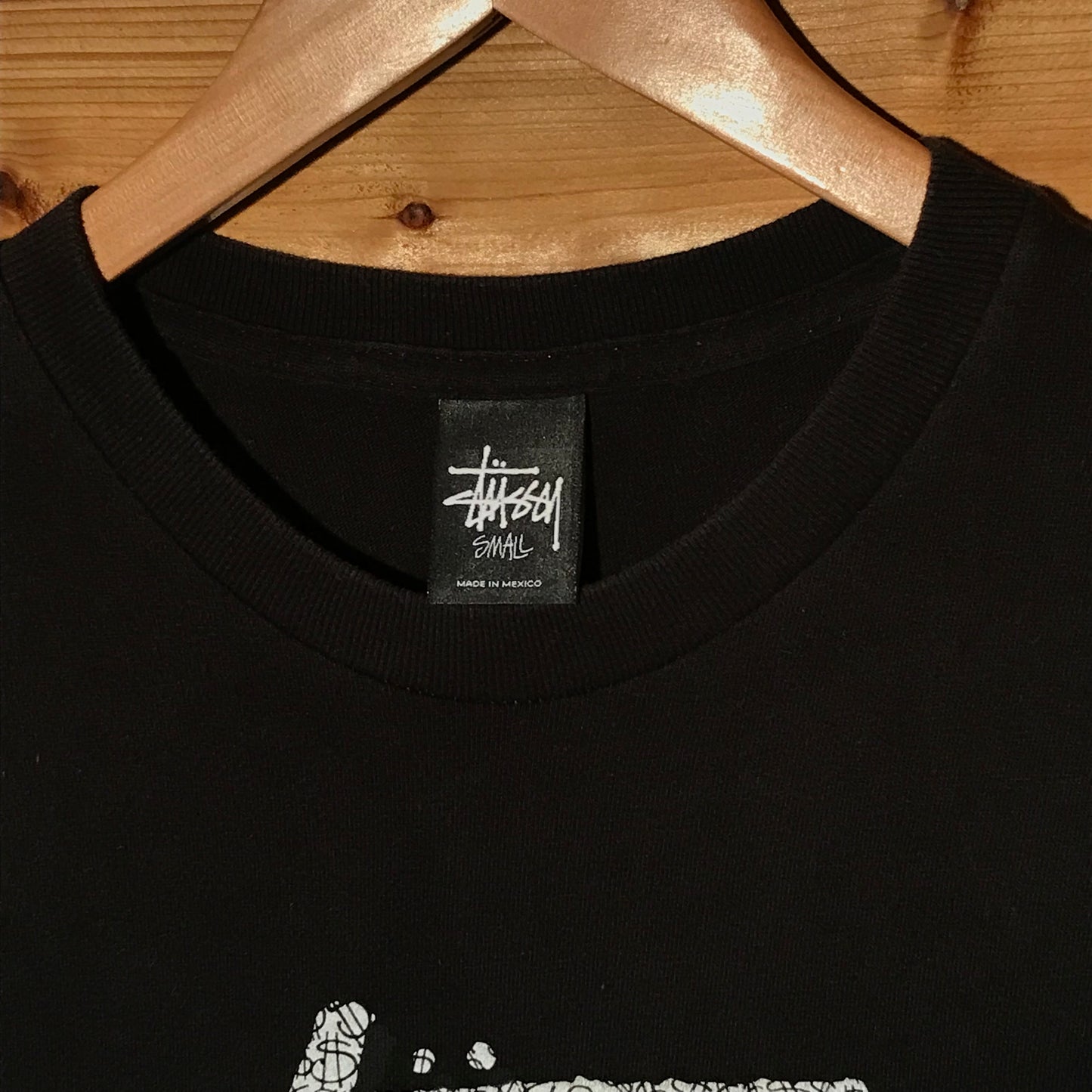 Stüssy Dollar Signs Centre Script Spellout t shirt