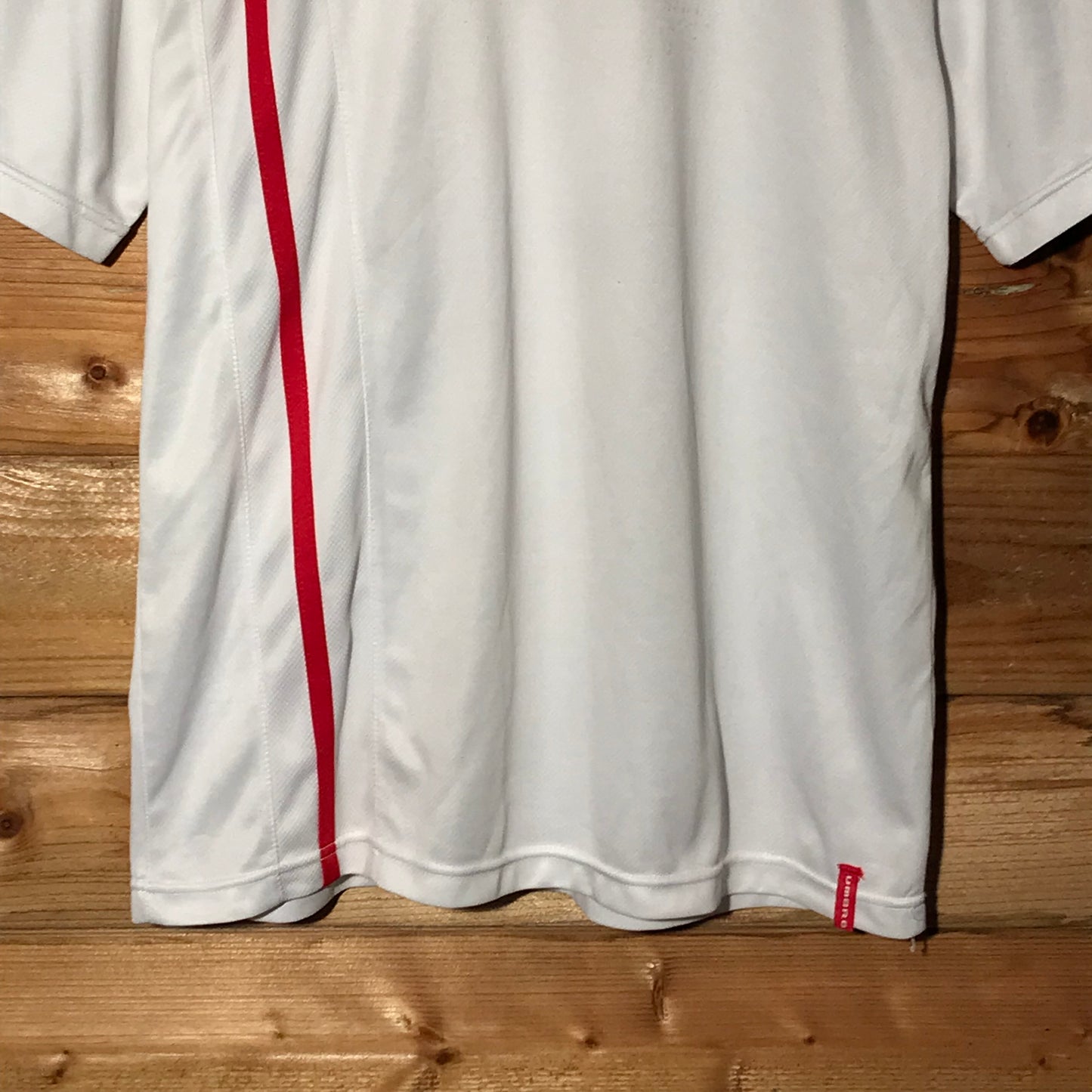 Umbro Side Striped Centre Spellout t shirt