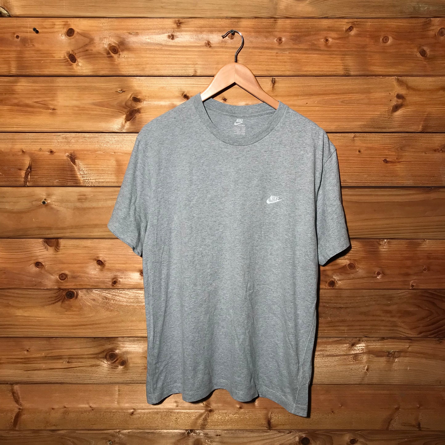 Nike Essentials Swoosh t shirt