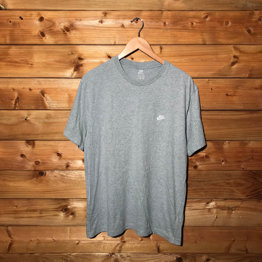 Nike Essentials Swoosh t shirt