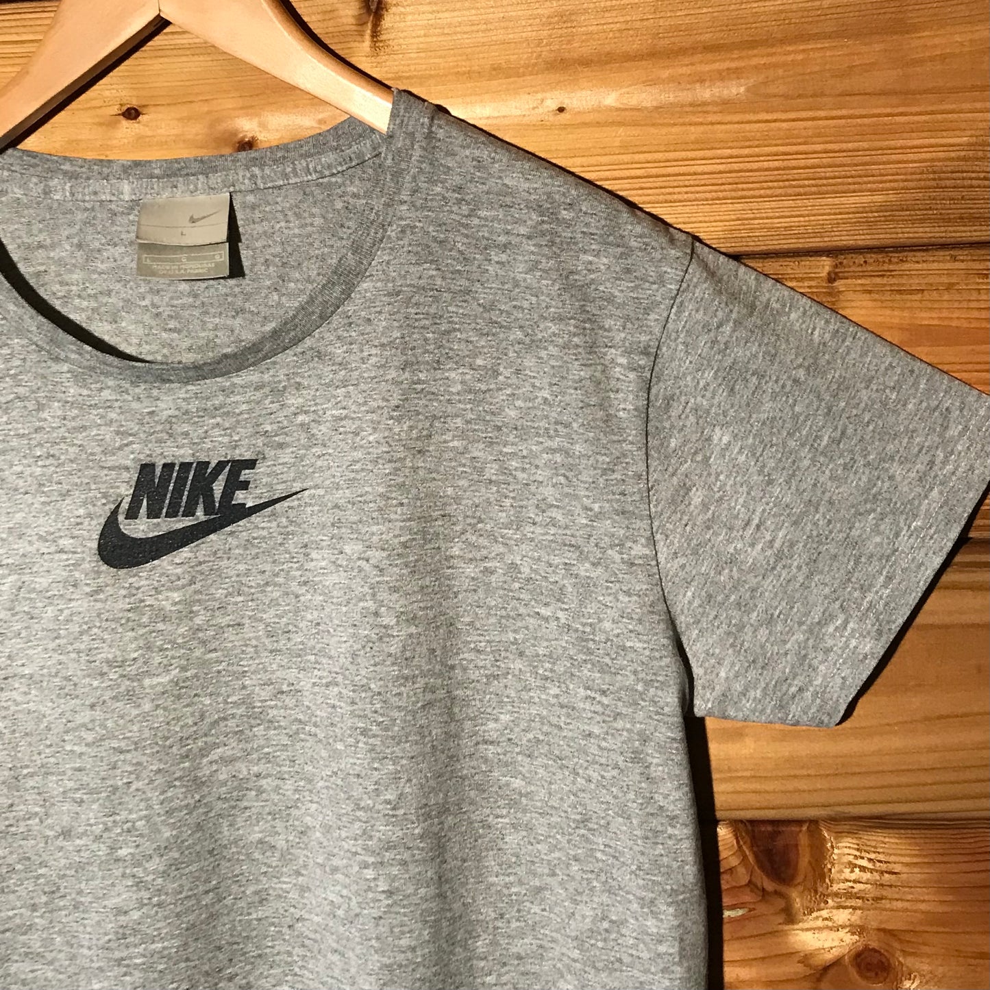 Nike Centre Swoosh Spellout t shirt