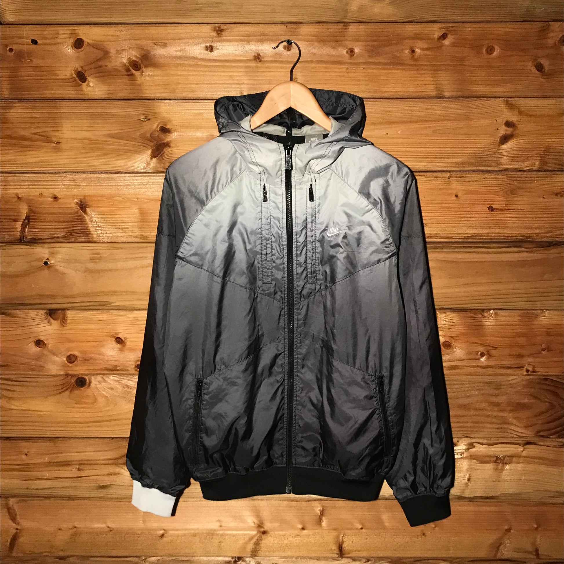 Nike windrunner gradient zip best sale