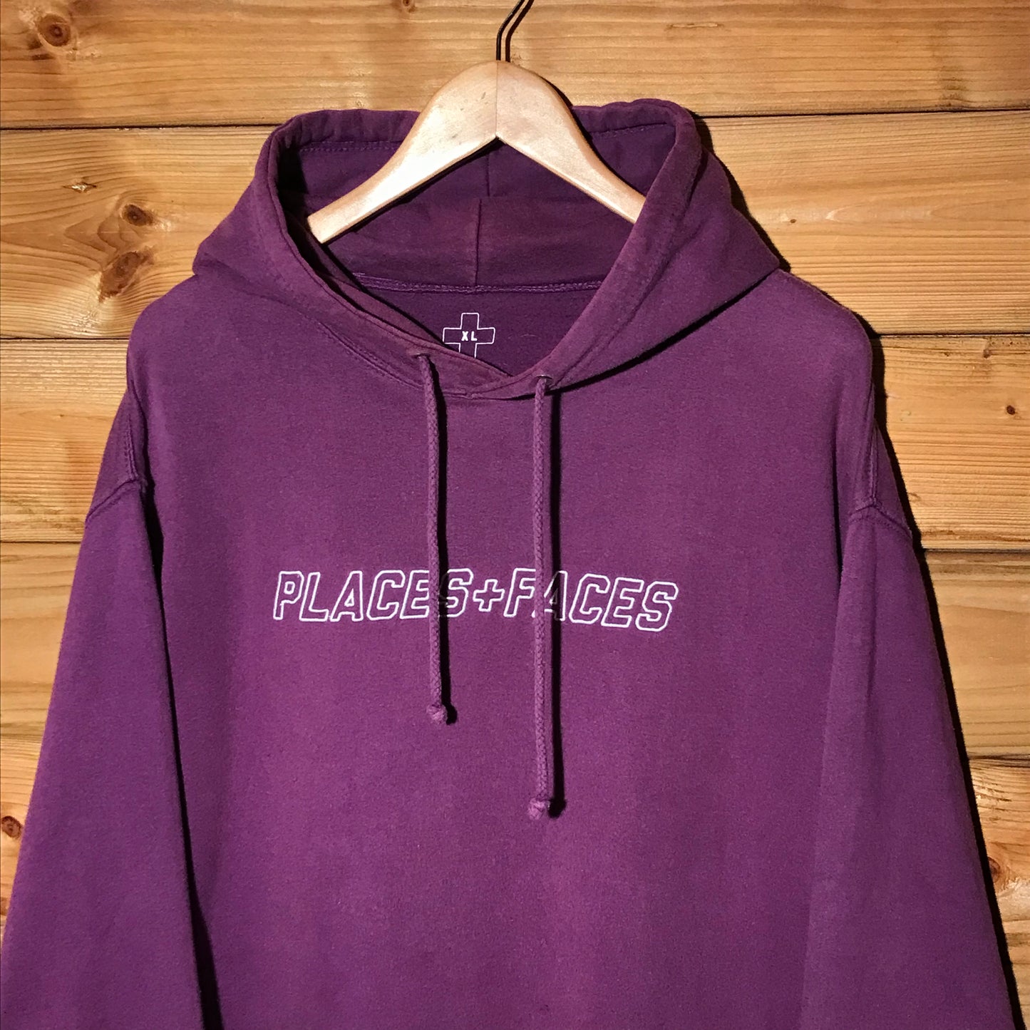 Places + Faces Centre Spellout hoodie