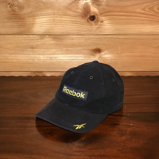 90s Reebok Centre Spellout Corduroy cap