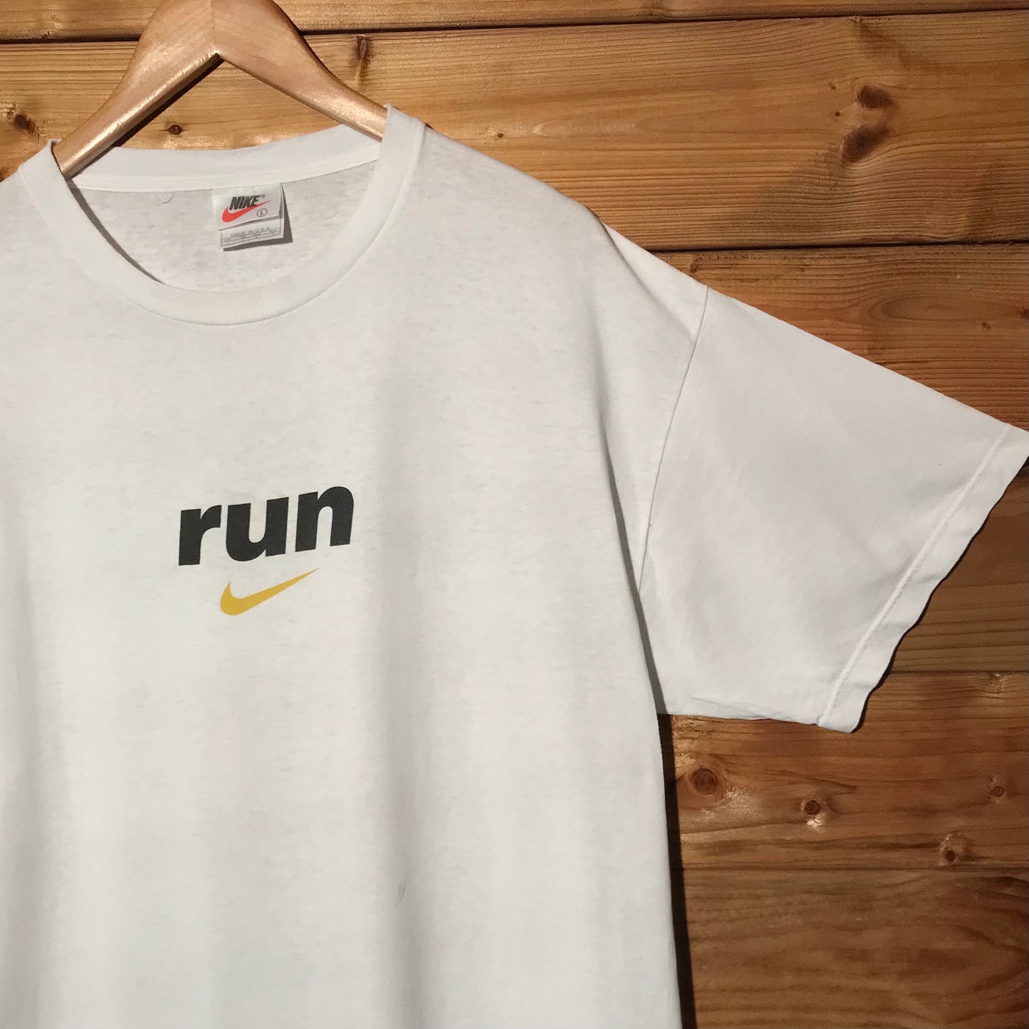 90s Nike Run Fast Centre Swoosh t shirt