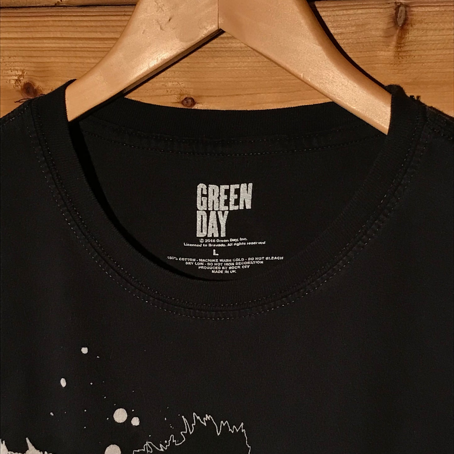 2016 Green Day Paint Drip Spellout t shirt